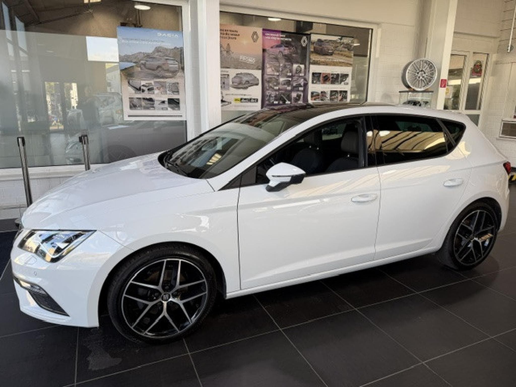 Seat Leon 1.5 TSI 96kW FR (2019) - Foto 2