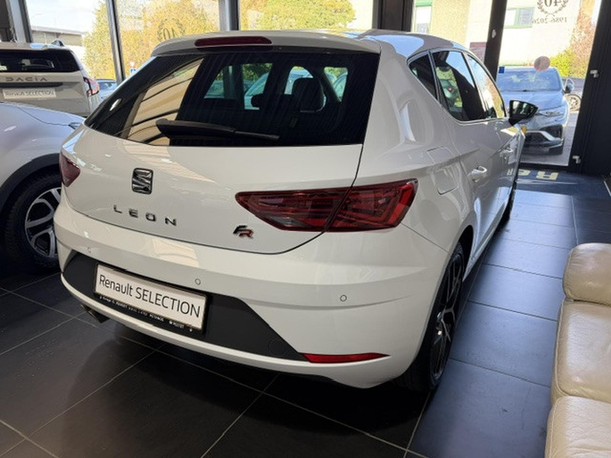 Seat Leon 1.5 TSI 96kW FR (2019) - Foto 5