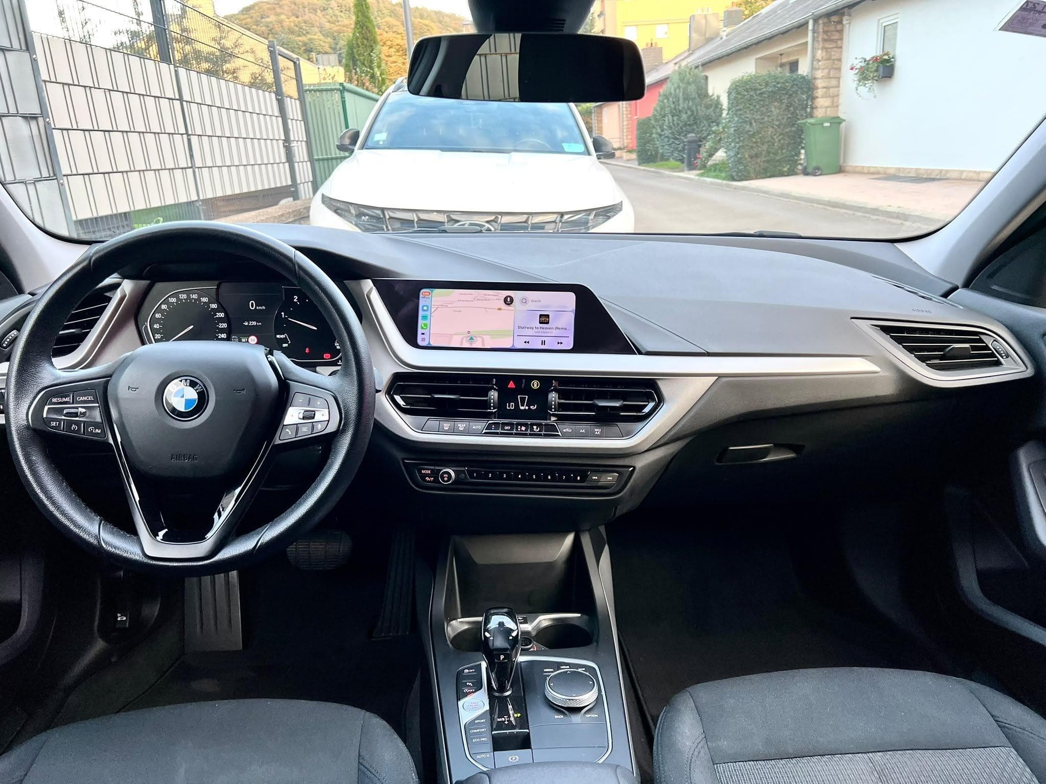 BMW 116 d (2021) - Photo 4