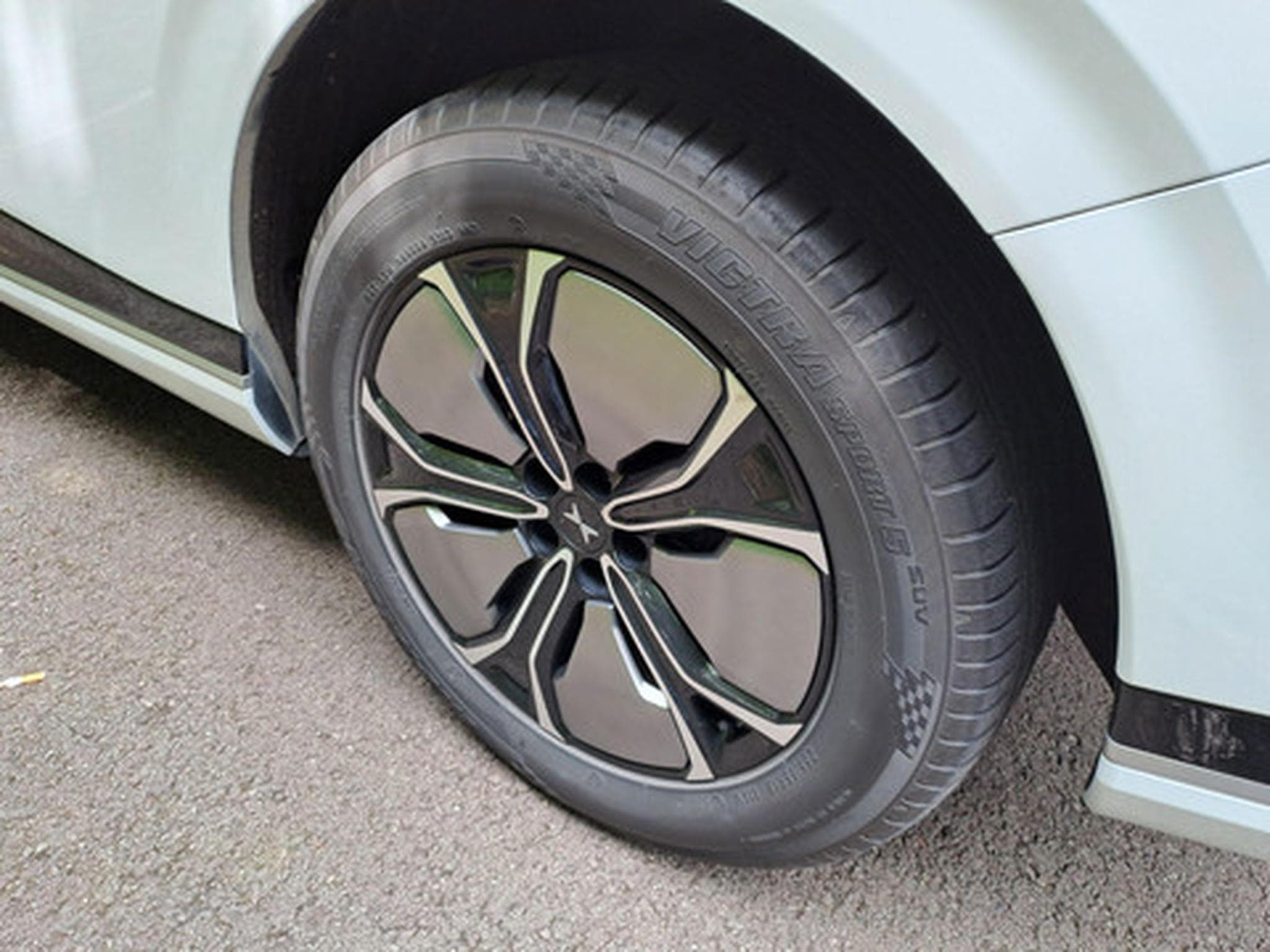 XPENG G9 BEV 98KWH Long Range (2024) - Photo 7