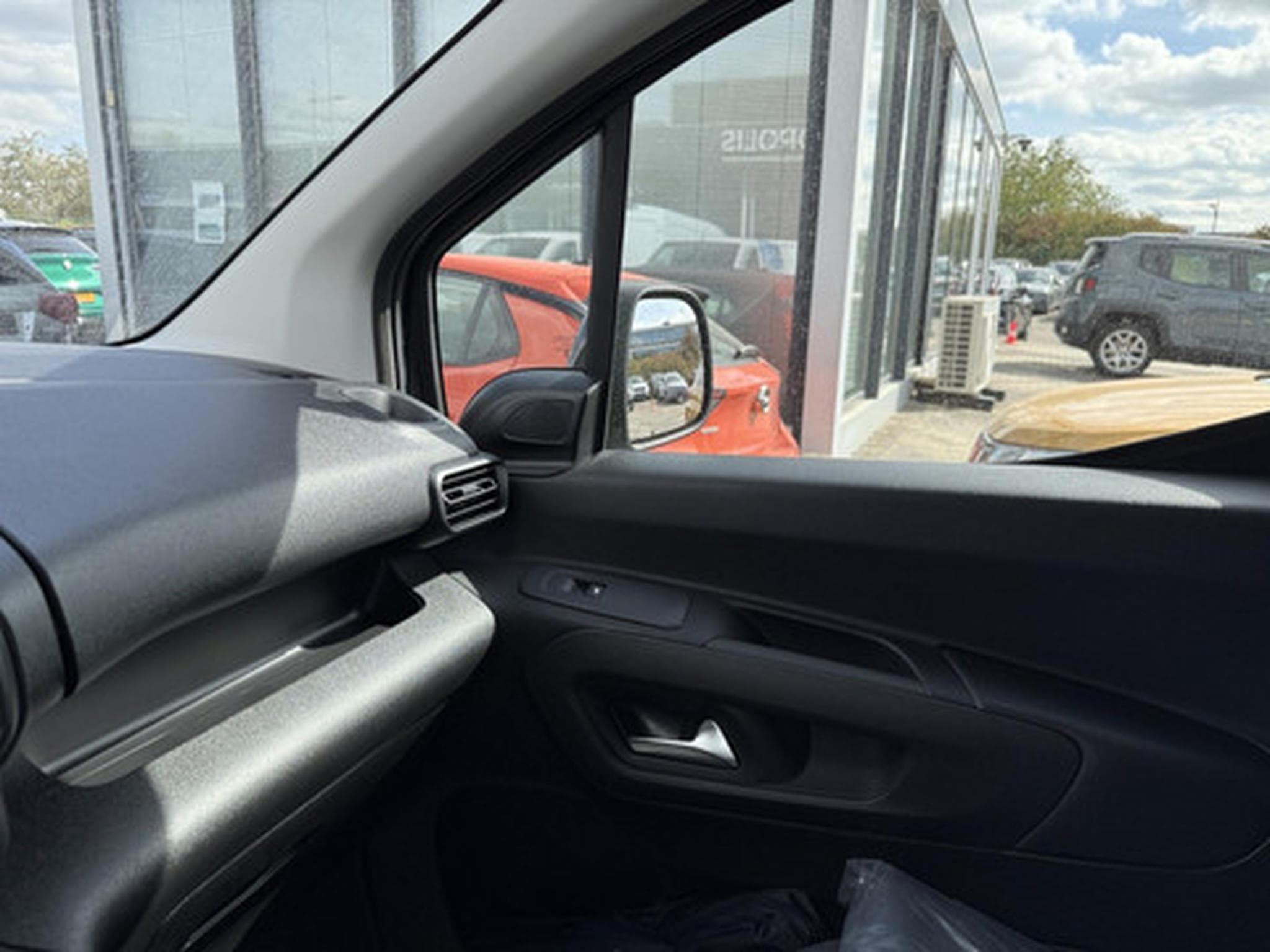 Fiat Doblò VAN L1 LT 110HP 1.2 MT (2026) - Photo 8