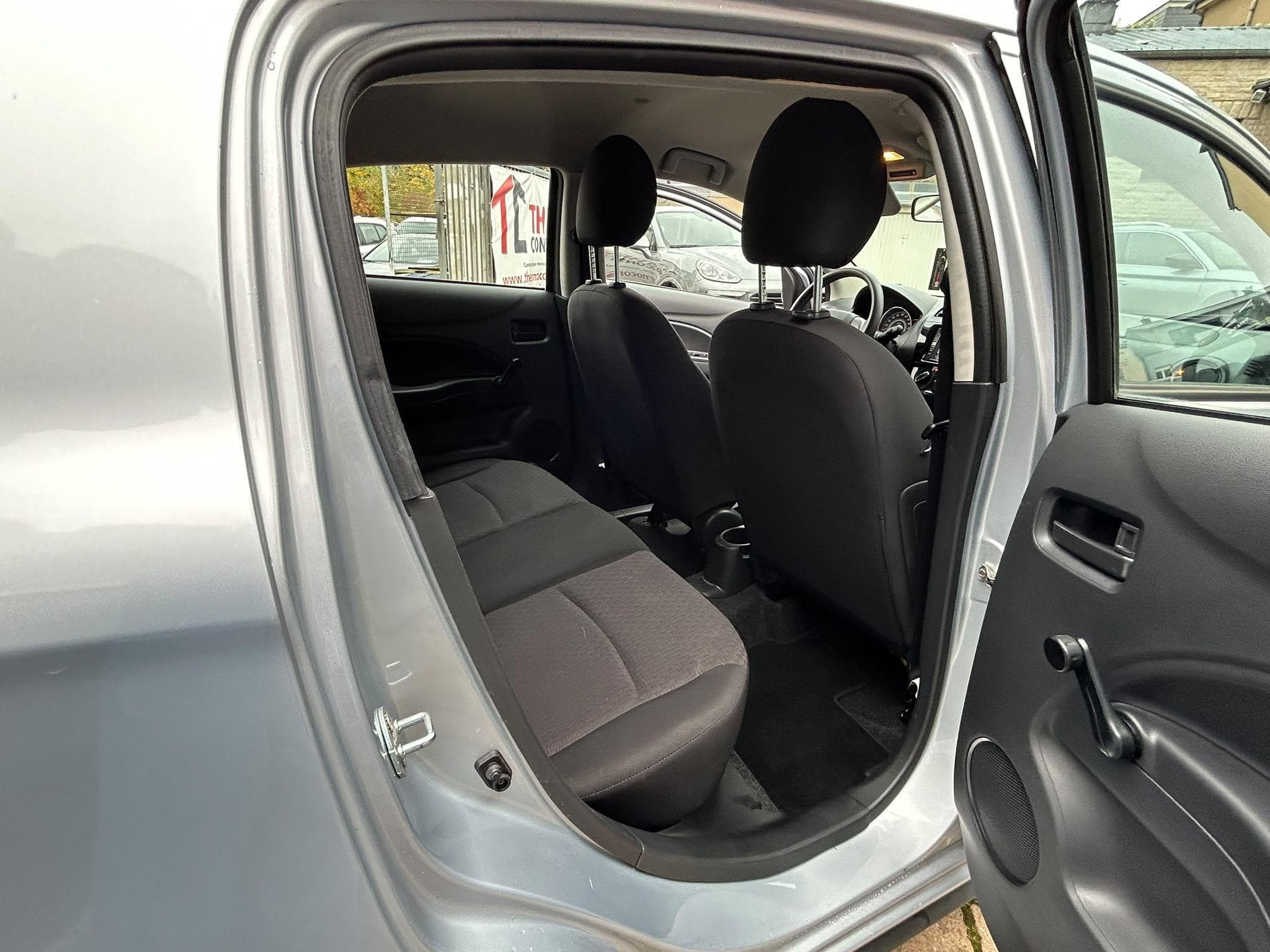 Mitsubishi Space Star 1.0 i  71cv 5 PORTES NAVIGATION CLIME (2018) - Photo 7