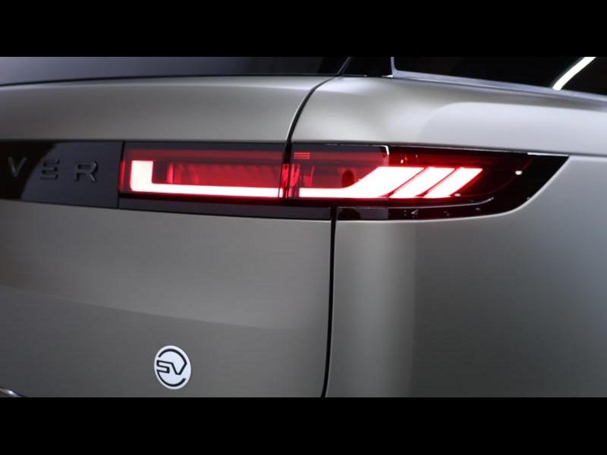 Land-Rover Range Rover Sport SV Edition One (2024) - Photo 14