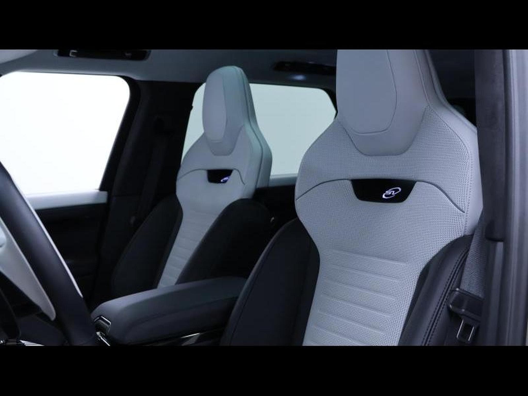 Land-Rover Range Rover Sport SV Edition One (2024) - Photo 22