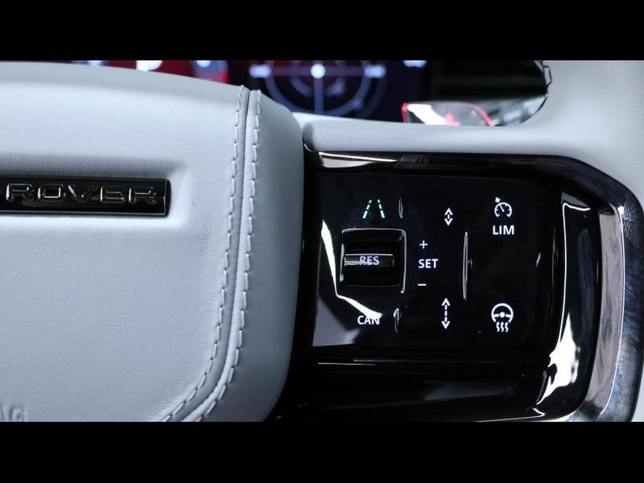 Land-Rover Range Rover Sport SV Edition One (2024) - Photo 31