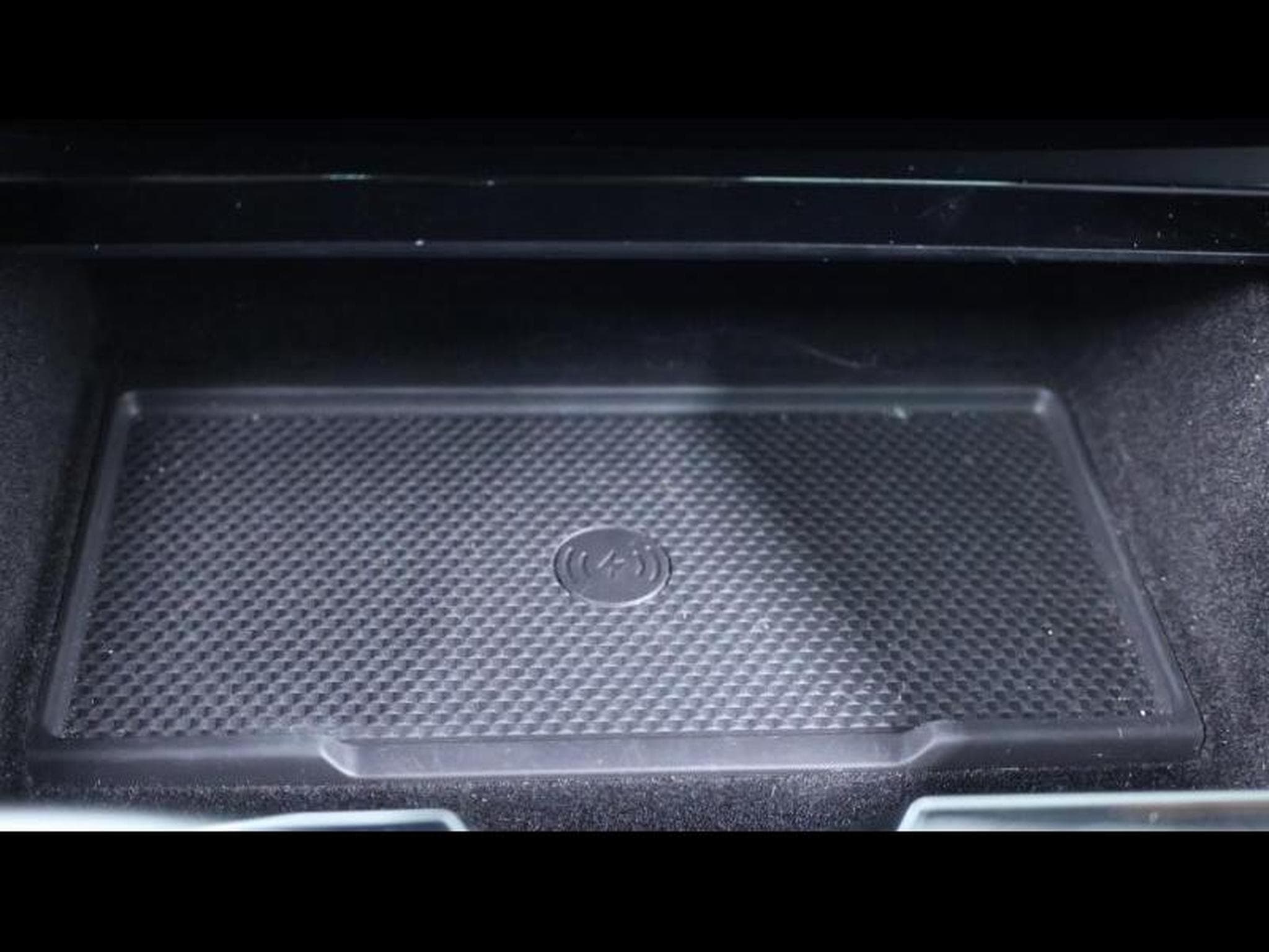 Land-Rover Range Rover Sport SV Edition One (2024) - Photo 48