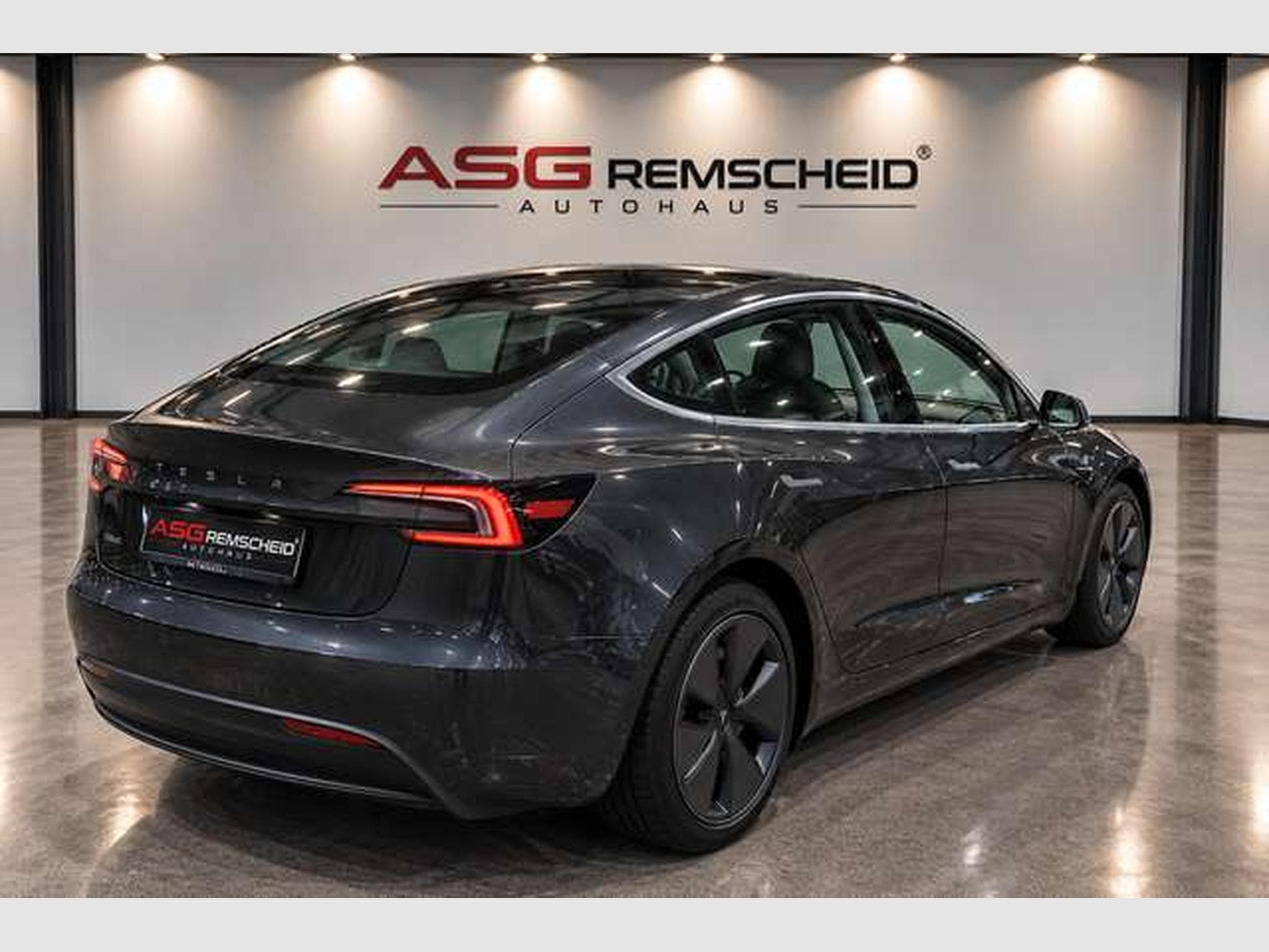 Tesla Model 3 RWD Long Range *1.Hand *Pano *ACC (2025) - Foto 2