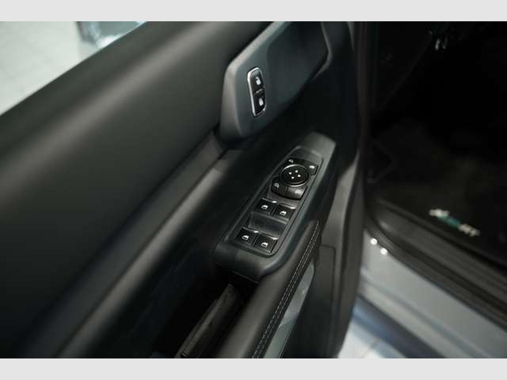 Ford Ranger MS-RT Wildtrak e-4WD Doppelkabine 1.Hand (2025) - Photo 25