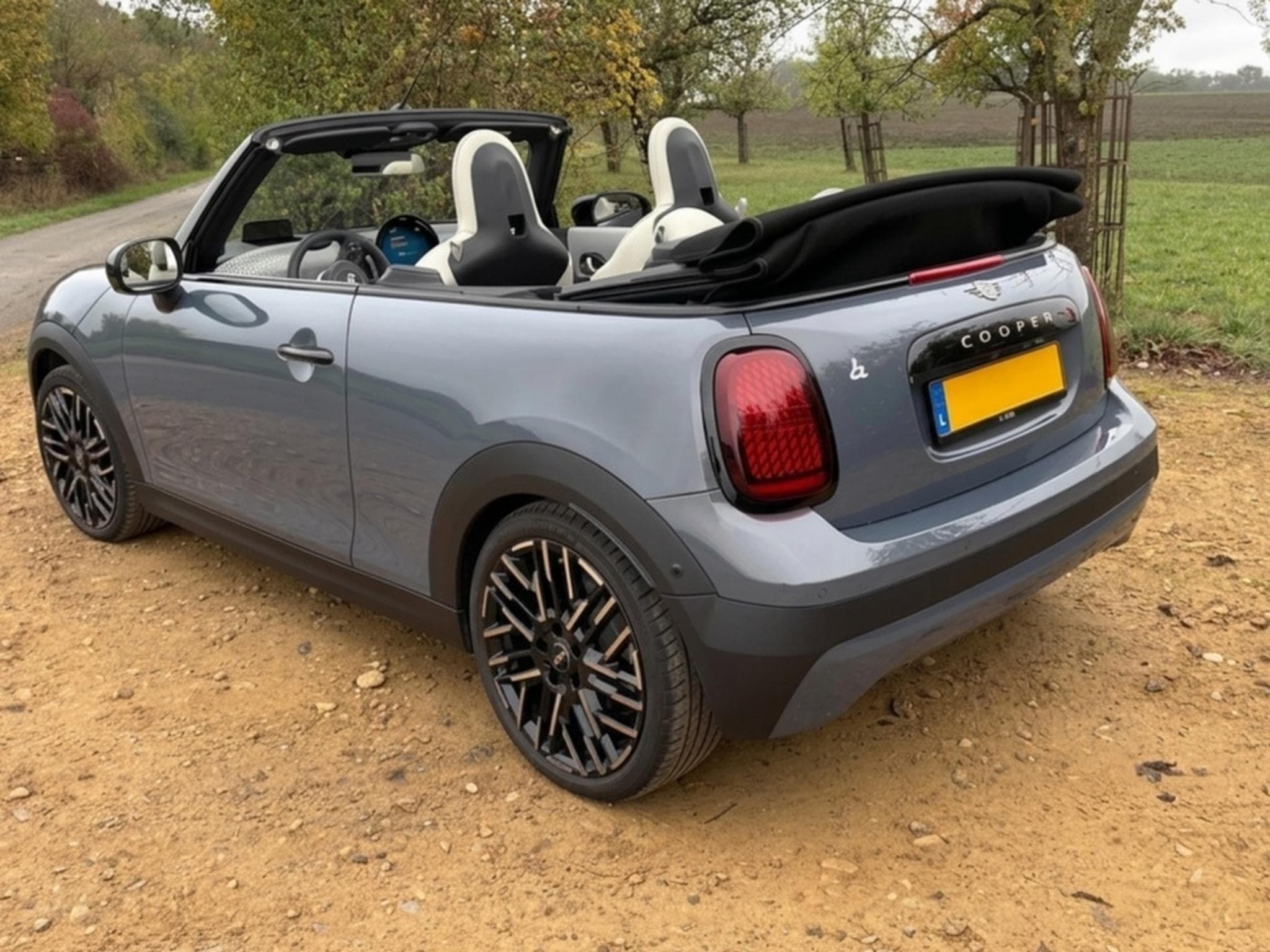 Mini Cabrio Cooper Cooper S (2025) - Photo 3