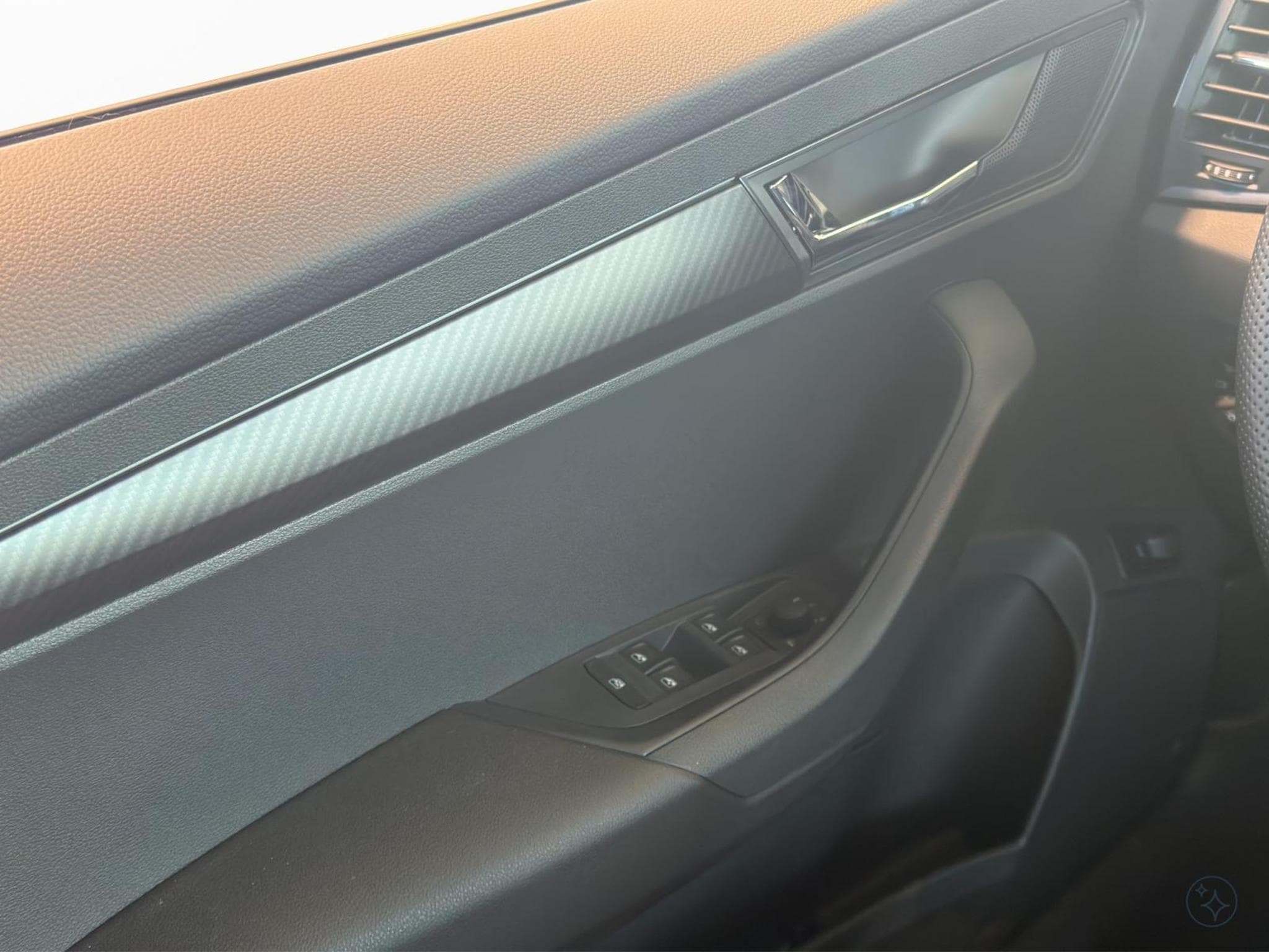 Skoda Karoq Sportline (2026) - Photo 10