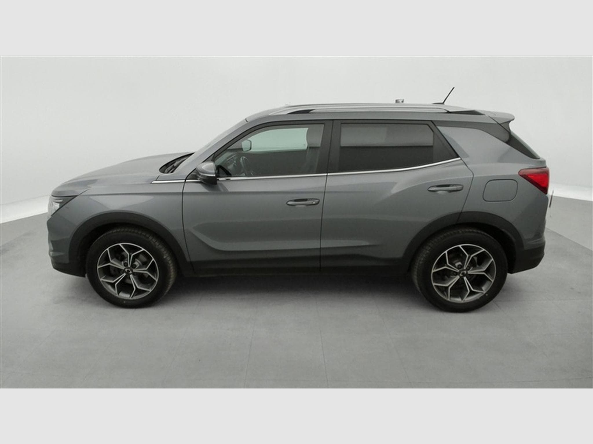 SsangYong Korando 1.5 T-GDI 163Cv BVA Quartz CARPLAY / CAMERA / ALU / PDC (2022) - Photo 3