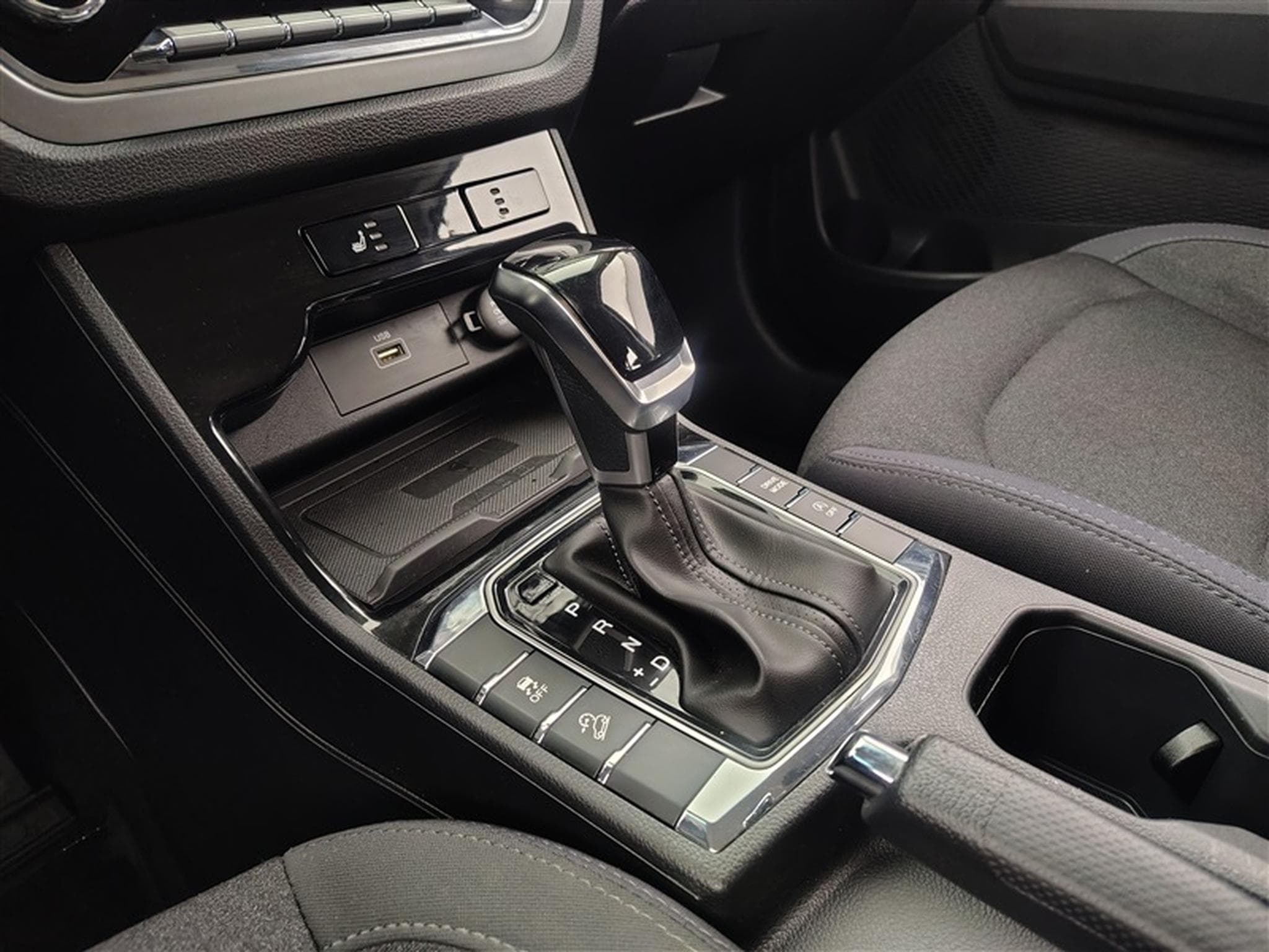 SsangYong Korando 1.5 T-GDI 163Cv BVA Quartz CARPLAY / CAMERA / ALU / PDC (2022) - Photo 11