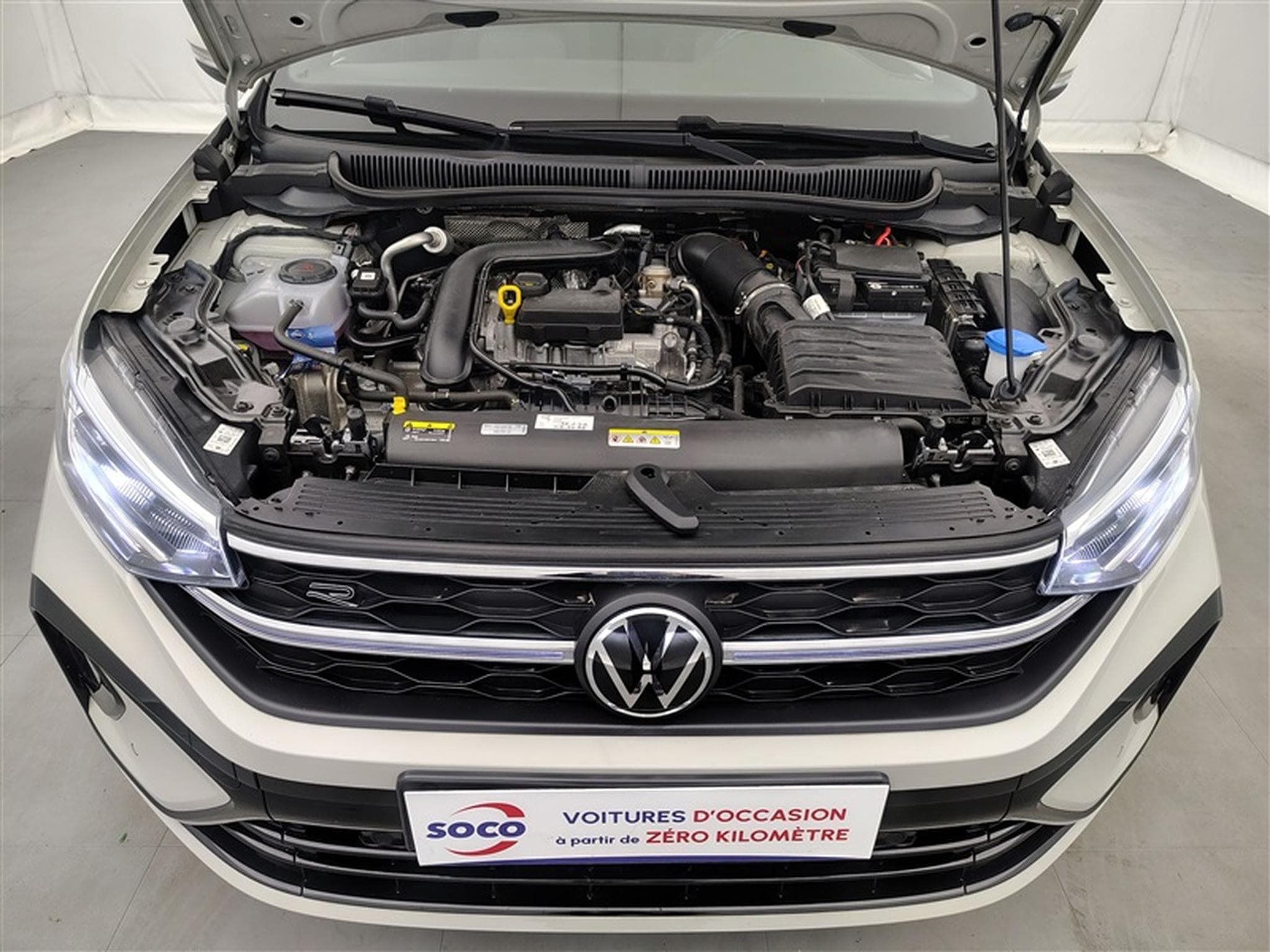 VW Taigo 1.0 TSI 110cv DSG R-Line CARPLAY / MATRIX LED / TO PANO (2024) - Photo 21