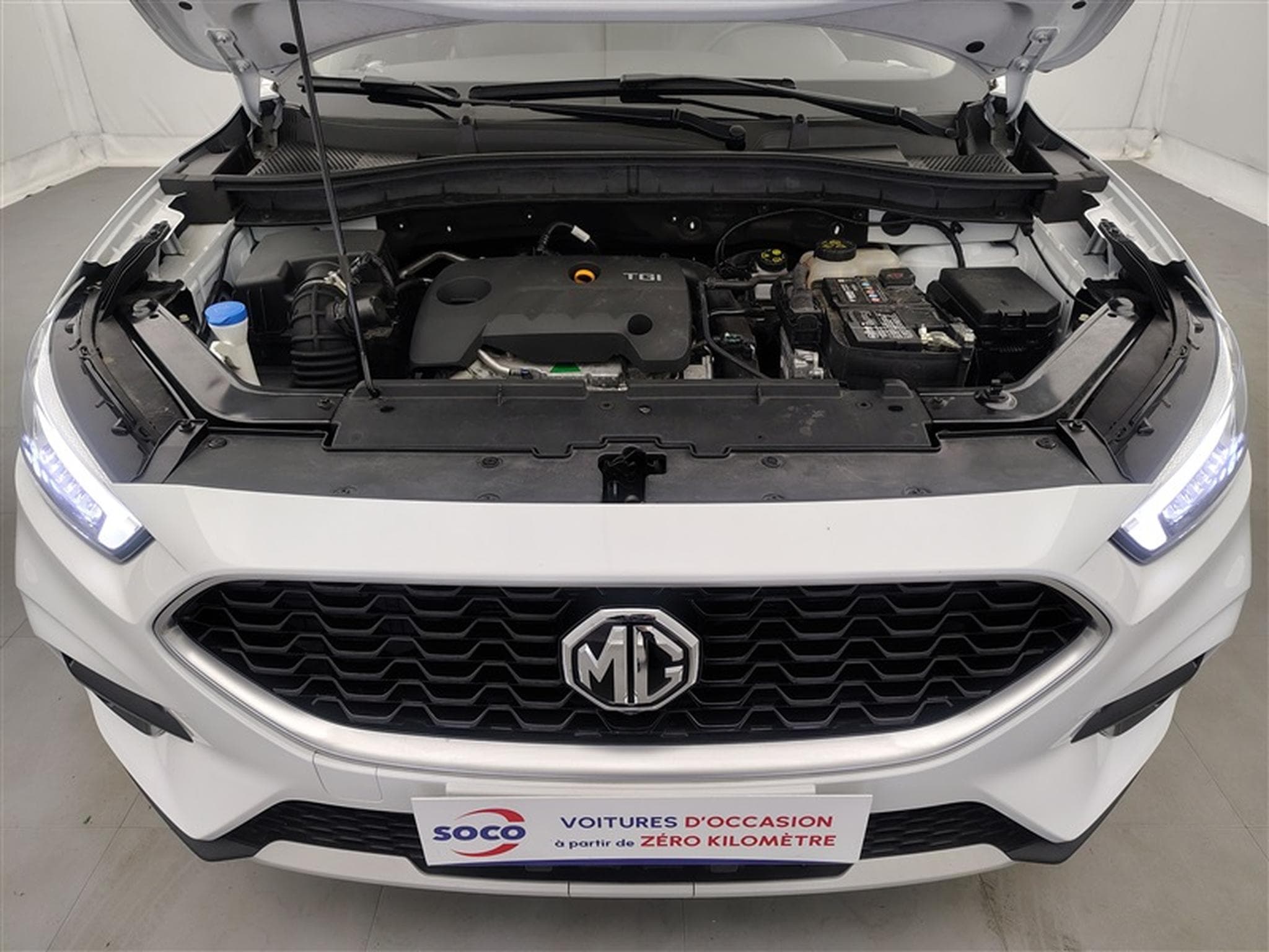 MG ZS 1.0 T-GDi 110cv AUTO Luxury NAVI / FULL LED / CUIR / CAMERA (2024) - Photo 19