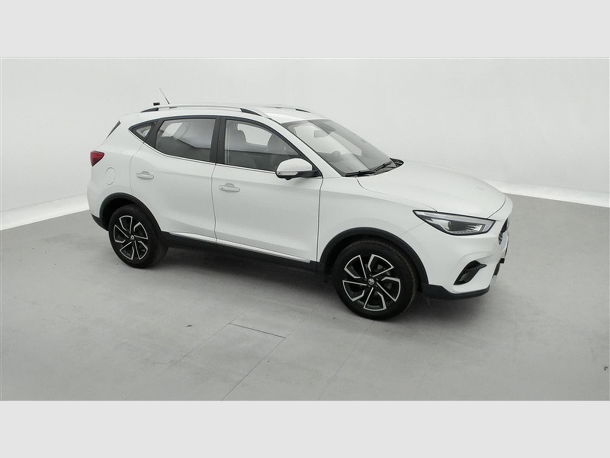 MG ZS 1.0 T-GDi 110cv AUTO Luxury NAVI / FULL LED / CUIR / CAMERA (2024) - Photo 23