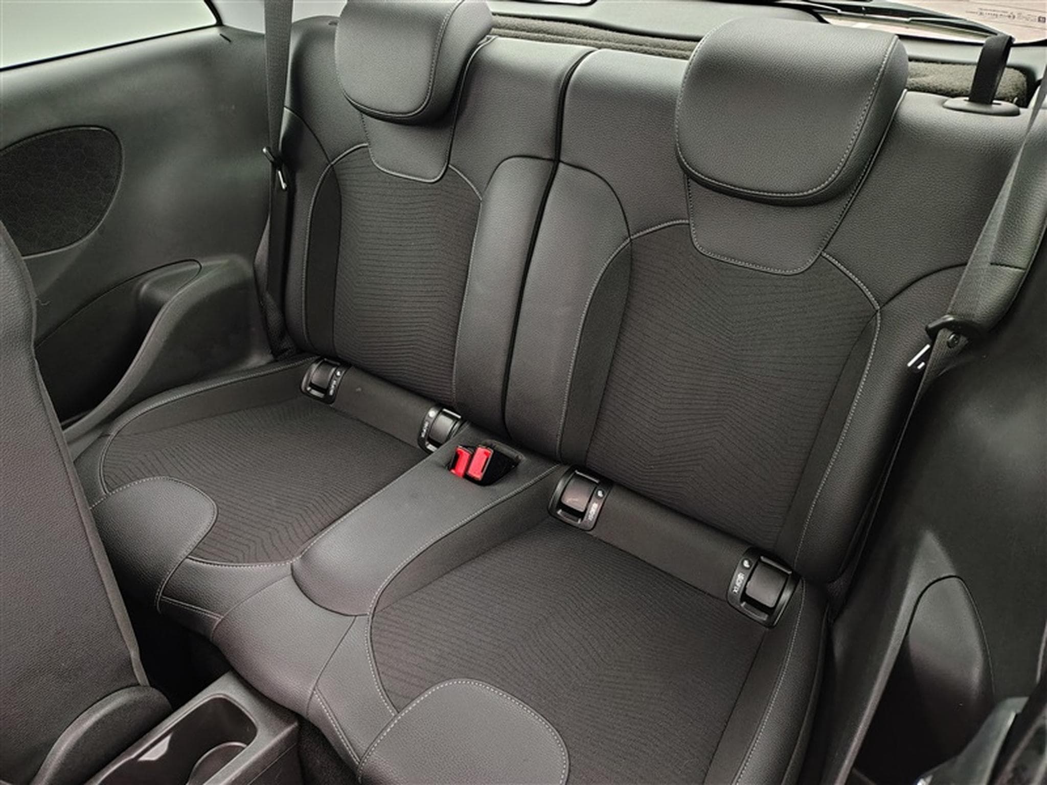 Opel Adam 1.2i Senses (EU6.2) (2019) - Photo 13