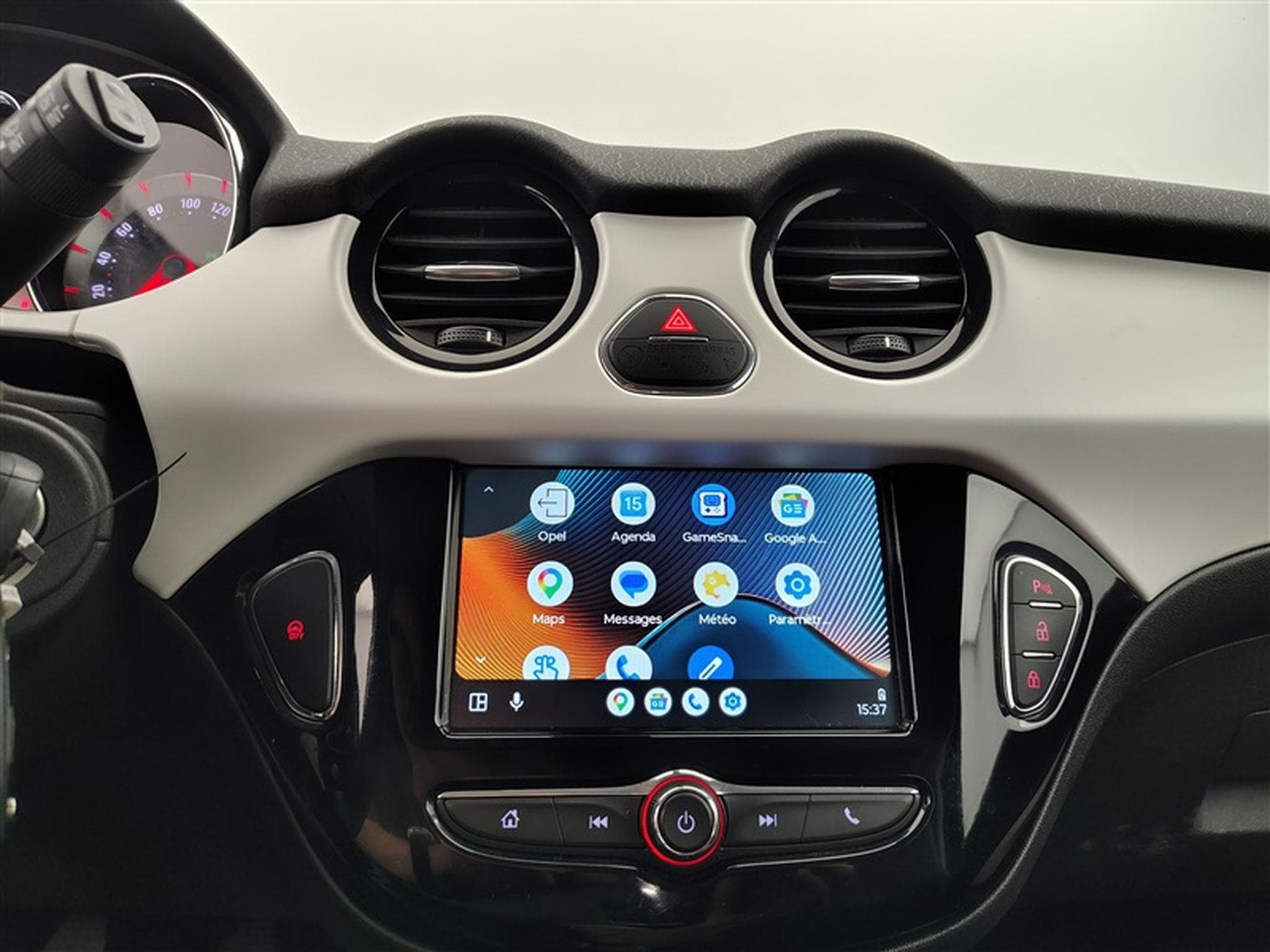 Opel Adam 1.2i Senses (EU6.2) (2019) - Photo 19