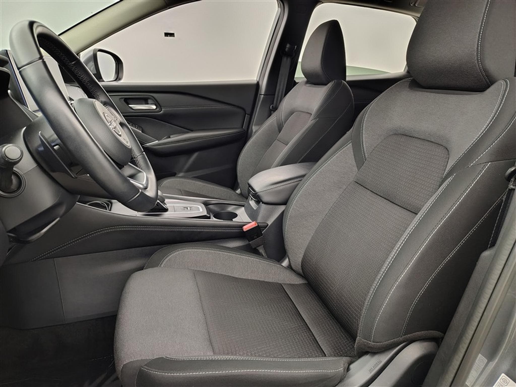 Nissan Qashqai 1.3 DIG-T MHEV N-Connecta Xtronic (2023) - Foto 7