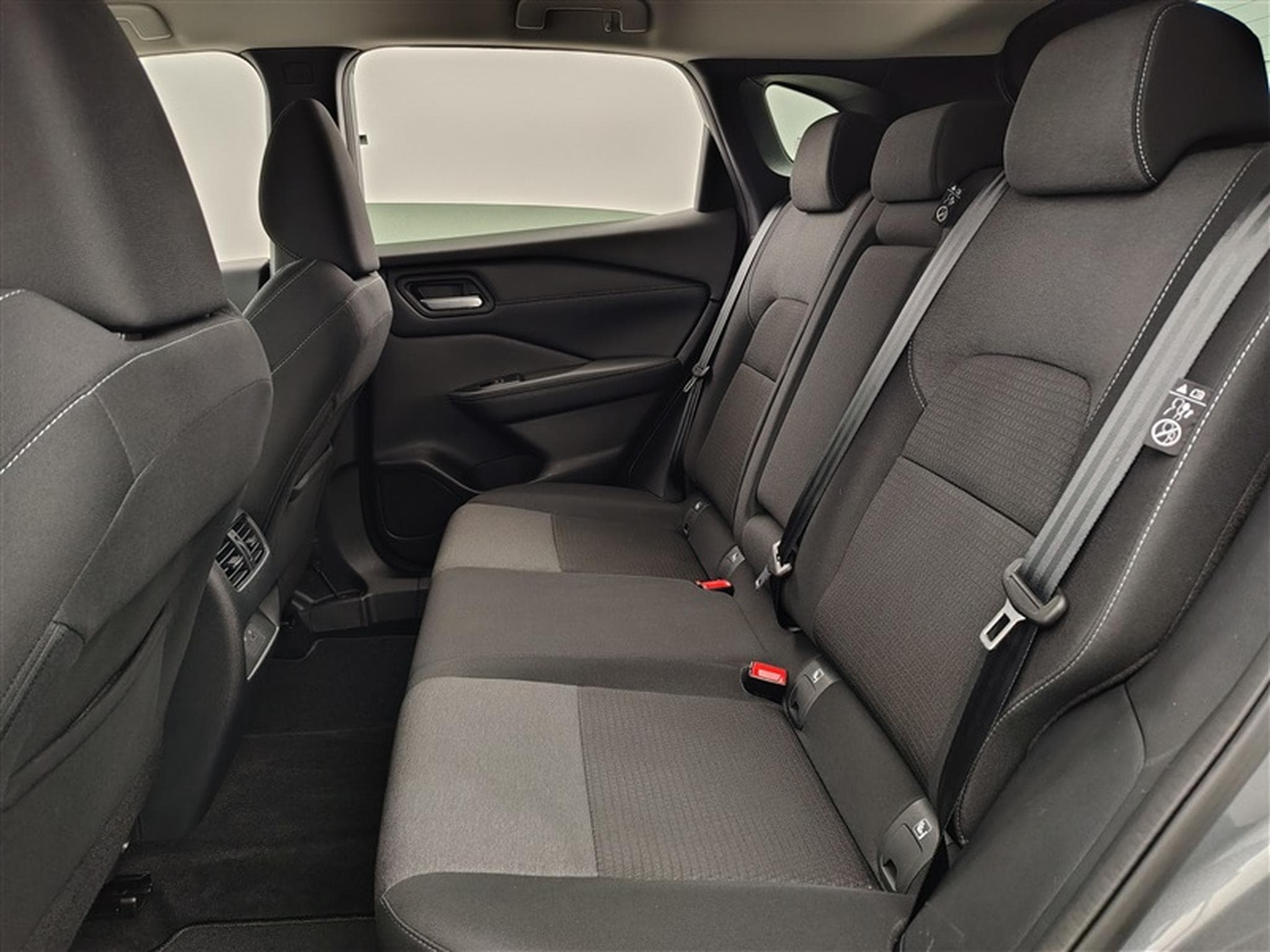 Nissan Qashqai 1.3 DIG-T MHEV N-Connecta Xtronic (2023) - Foto 13