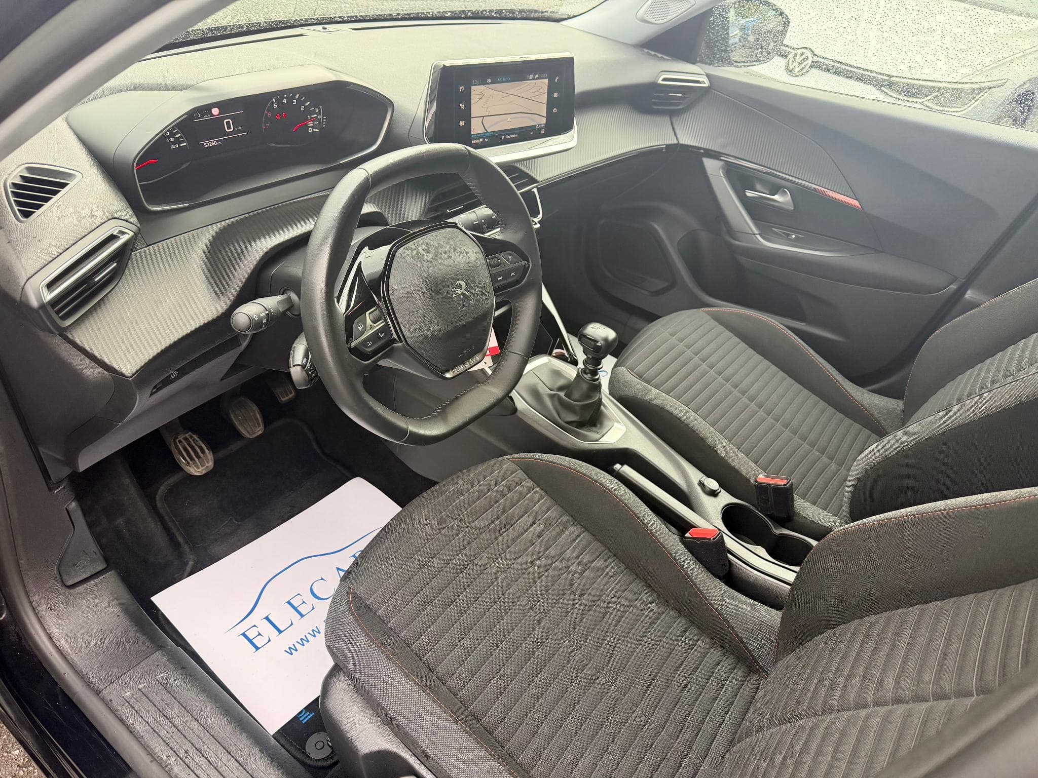 Peugeot 2008 1.2 PureTech 100 Active (2022) - Photo 7