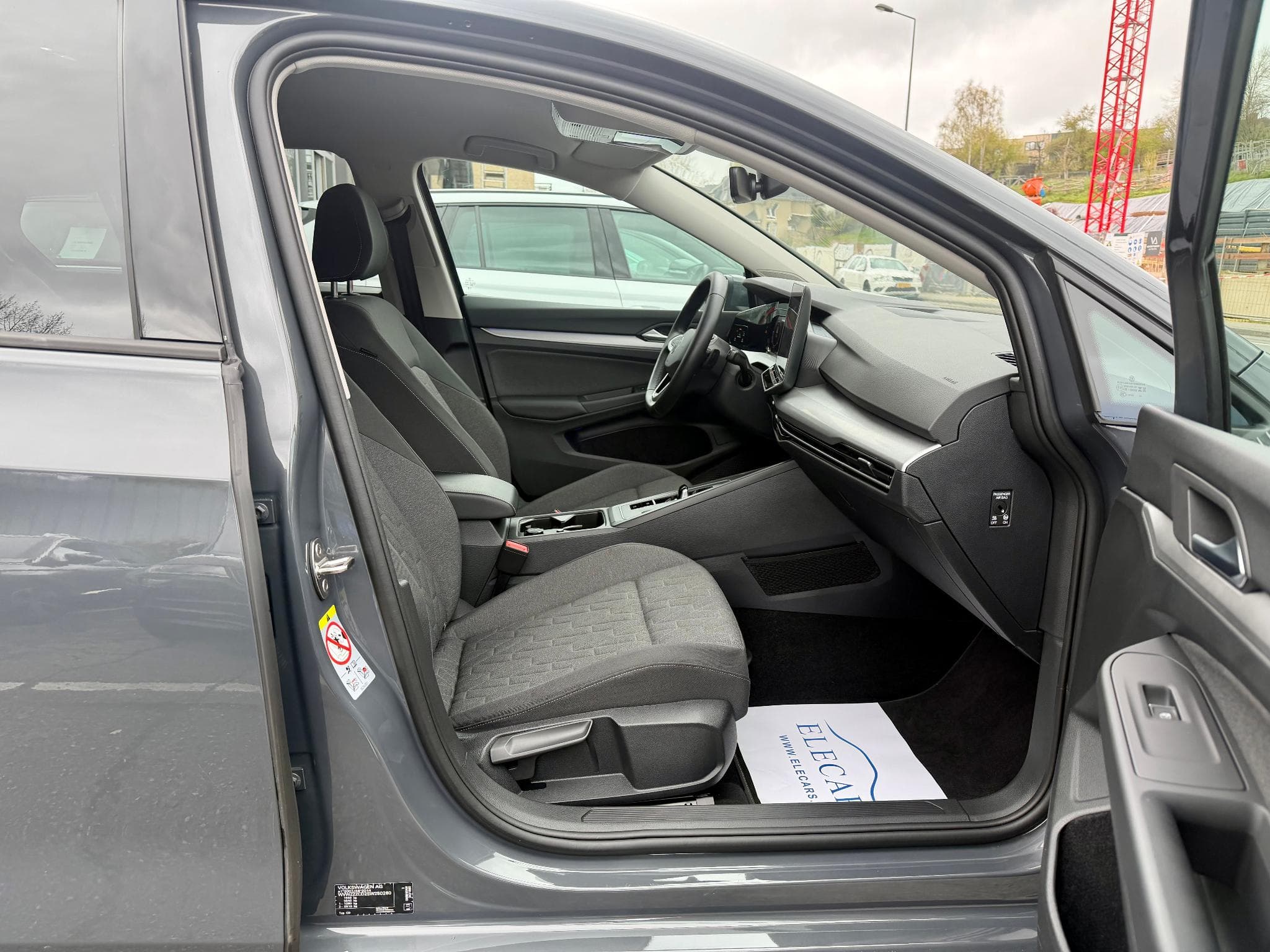 VW Golf VIII 2.0 TDI 150 DSG7 LIFE (2025) - Foto 9