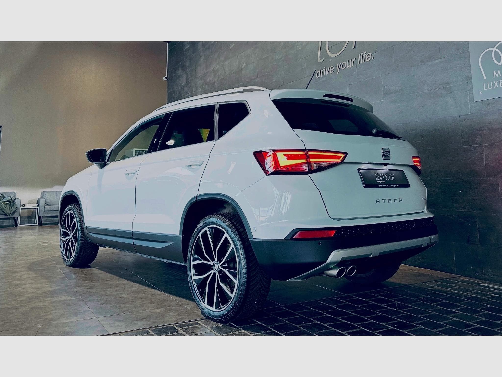 Seat Ateca ATECA XCELLENCE TSI (2017) - Photo 4