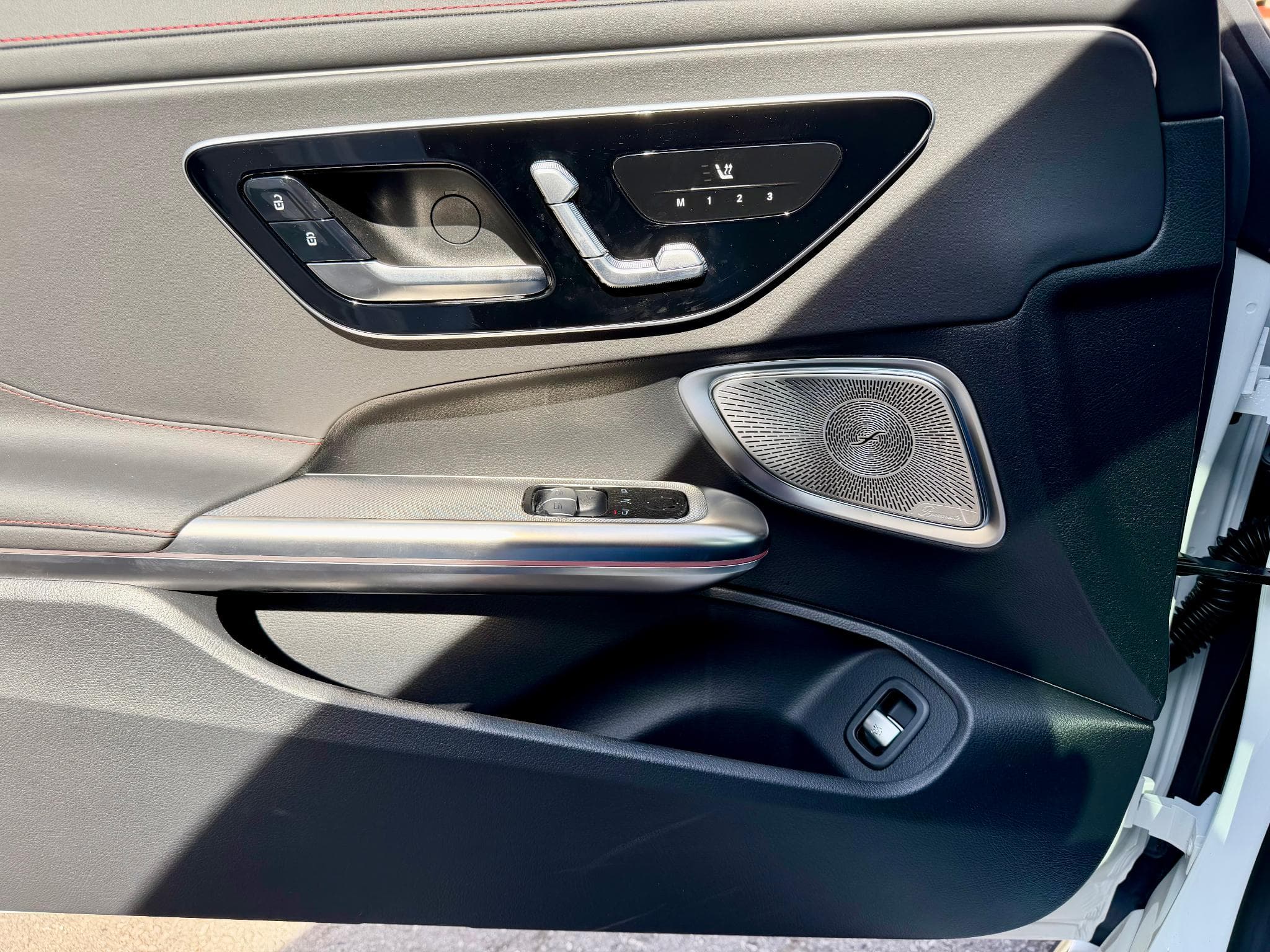 Mercedes CLE 53 AMG CLE 53 AMG 4Matic+ Premium Pano/Burmester/Sièg.per (2026) - Foto 14