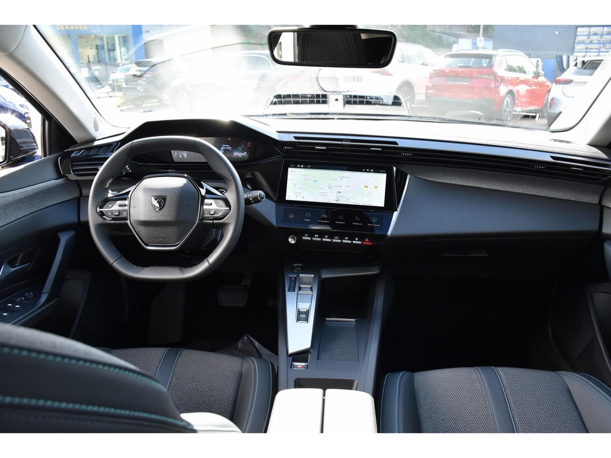 Peugeot 308 1.2 Hybrid 145 e-DCS6 Allure ACC CAM360 LANE 1° MAIN (2025) - Photo 9
