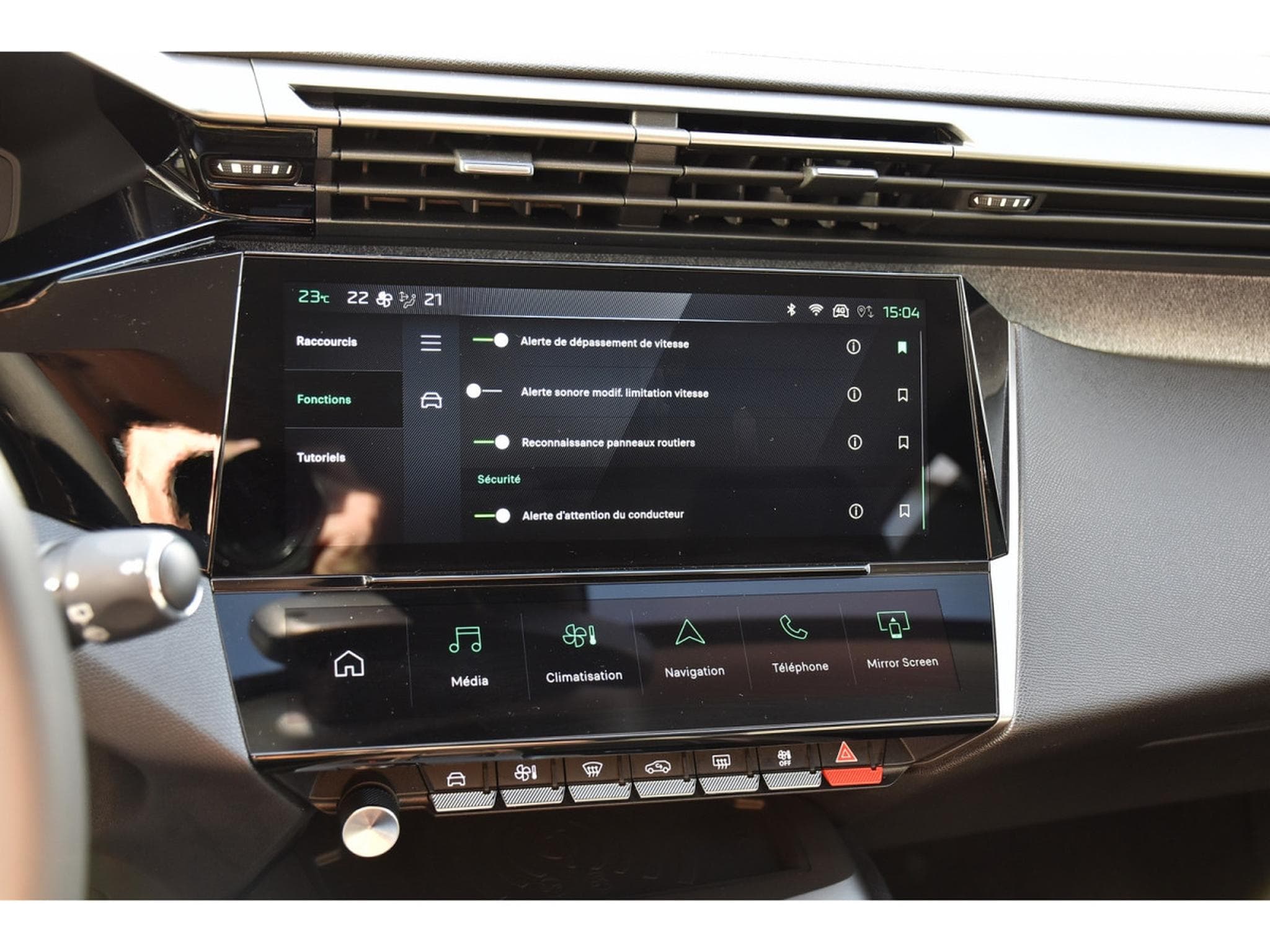 Peugeot 308 1.2 Hybrid 145 e-DCS6 Allure ACC CAM360 LANE 1° MAIN (2025) - Photo 17