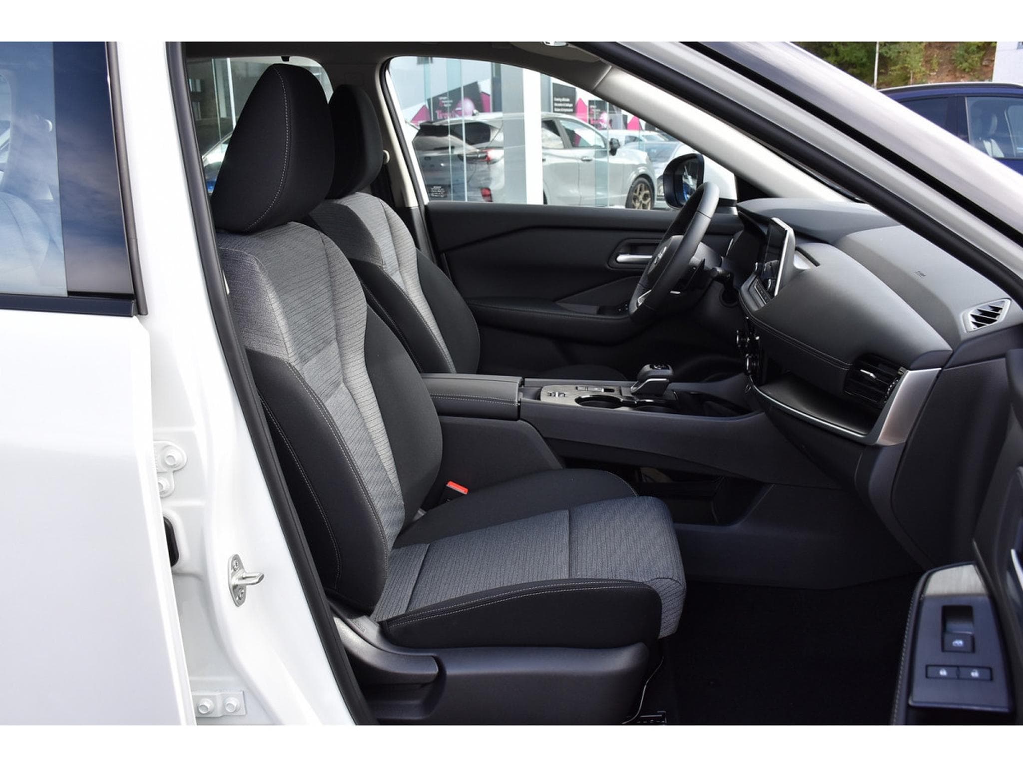 Nissan X-Trail 1.5 MHEV X-Tronic 7PL. SG CHFF ACC LANE SIDE CAM NEUF (2026) - Photo 7
