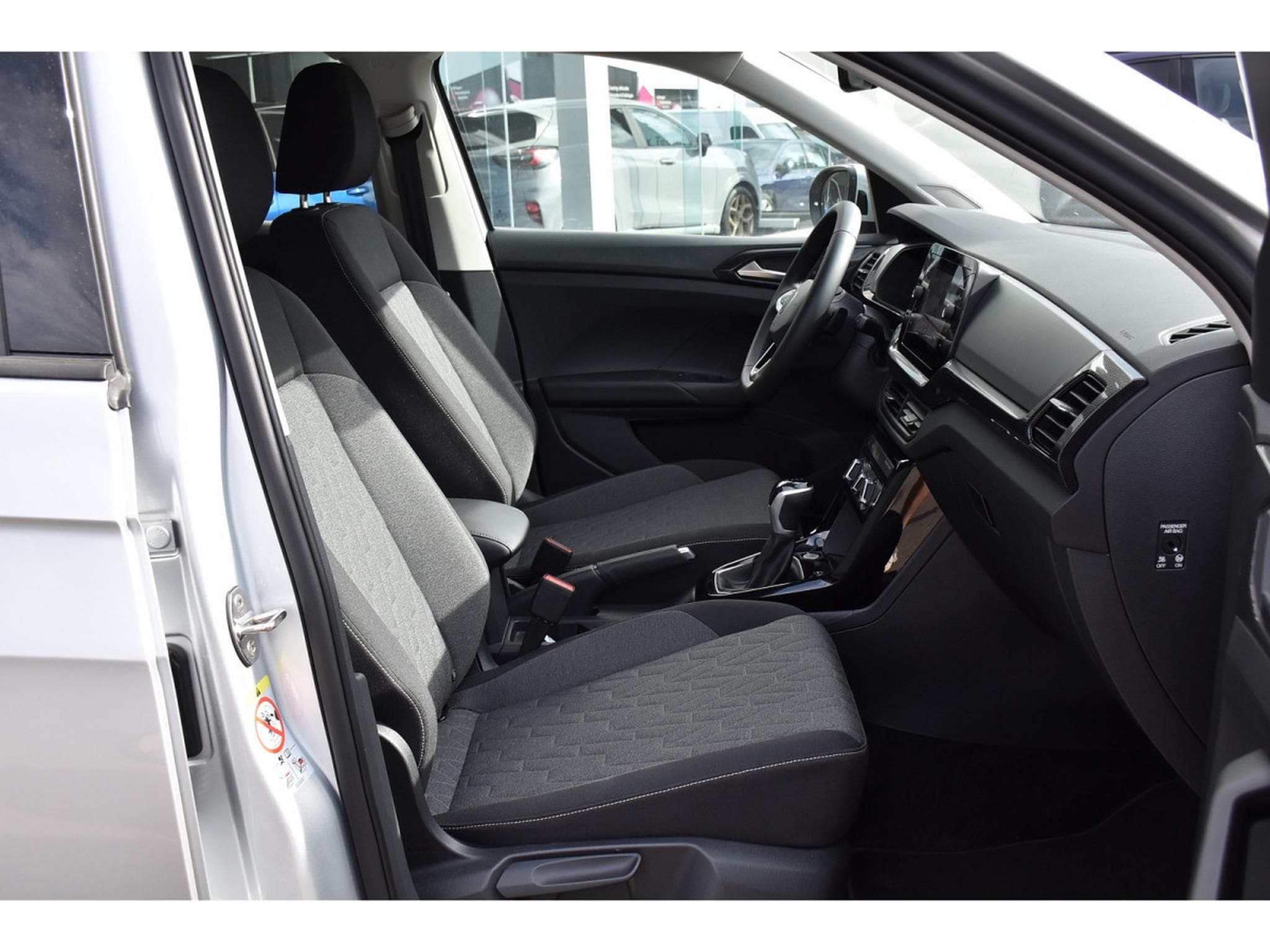 VW T-Cross 1.0 TSI Life DSG ACC TRAVEL SIDE GPS KEYLESS CAM 1° MAIN (2025) - Photo 7