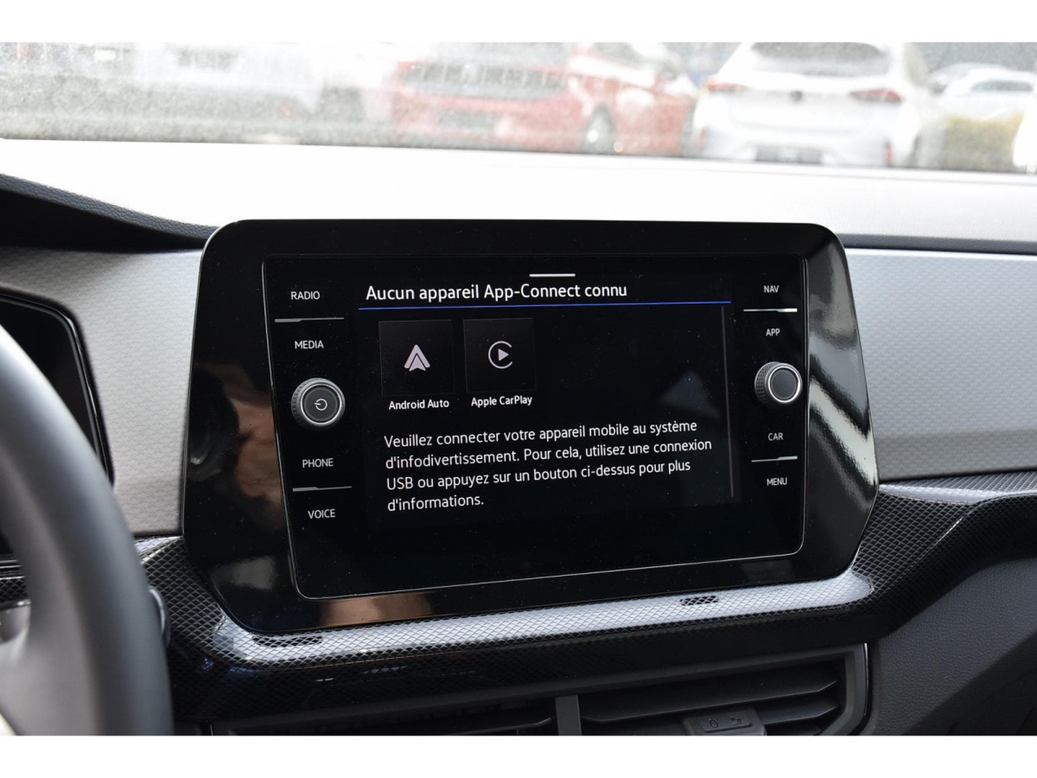 VW T-Cross 1.0 TSI Life DSG ACC TRAVEL SIDE GPS KEYLESS CAM 1° MAIN (2025) - Photo 12