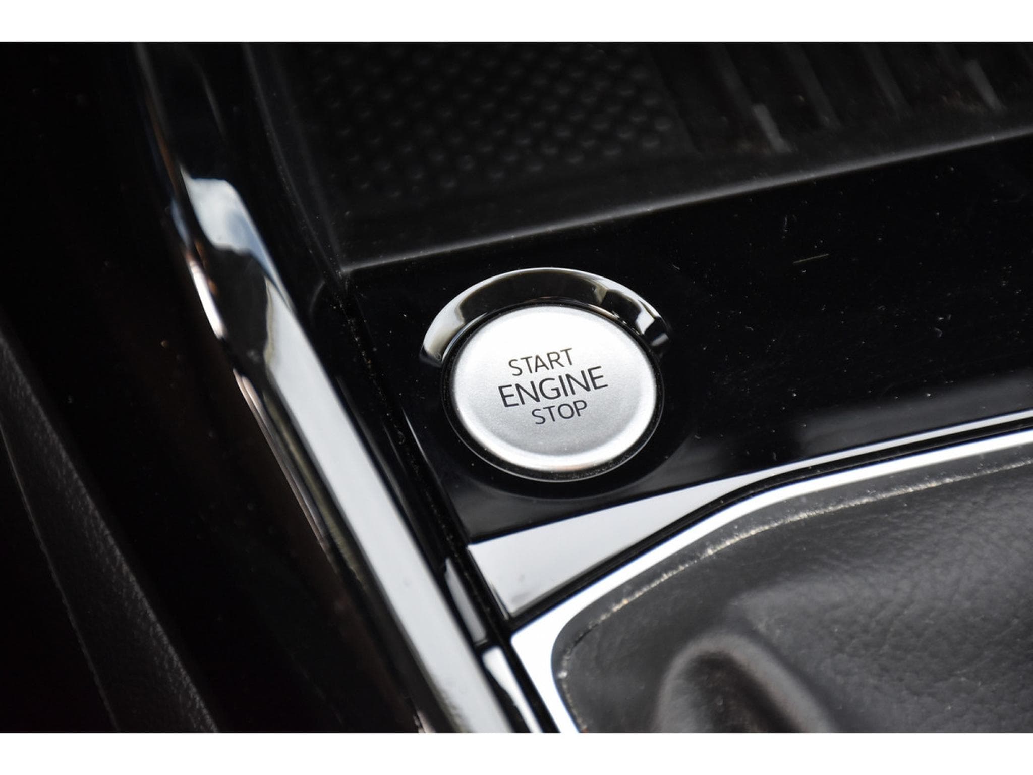 VW T-Cross 1.0 TSI Life DSG ACC TRAVEL SIDE GPS KEYLESS CAM 1° MAIN (2025) - Photo 20