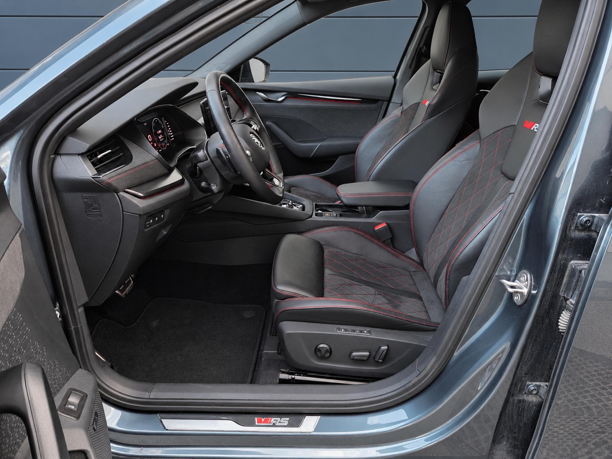 Skoda Octavia COMBI RS​ 2.0 TDI 200 cv 4X4 (2021) - Photo 6