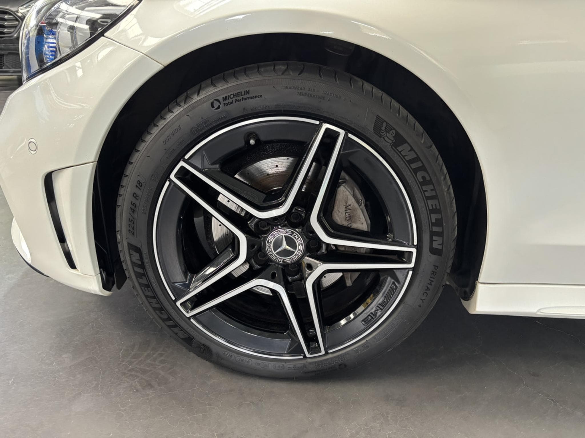 Mercedes C 220 Coupé AMG LINE 4MATIC (2019) - Photo 8