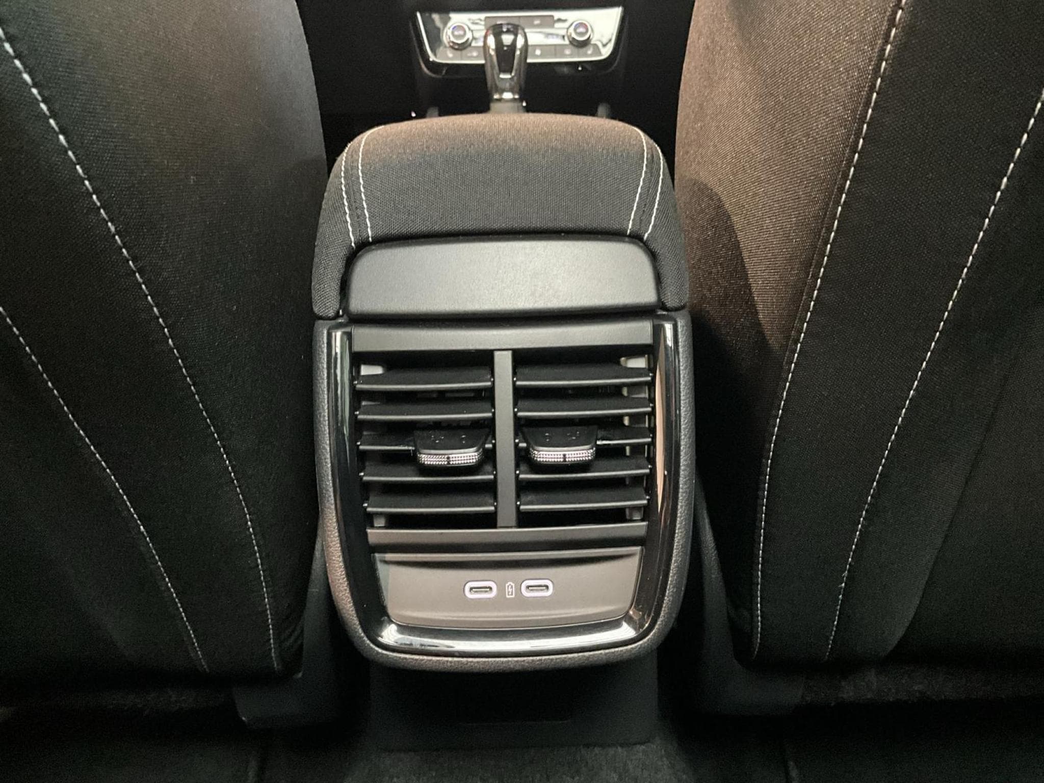 Skoda Kamiq Monte-Carlo+DSG+Park&Go+P.Drive+AHK+LED (2025) - Photo 22