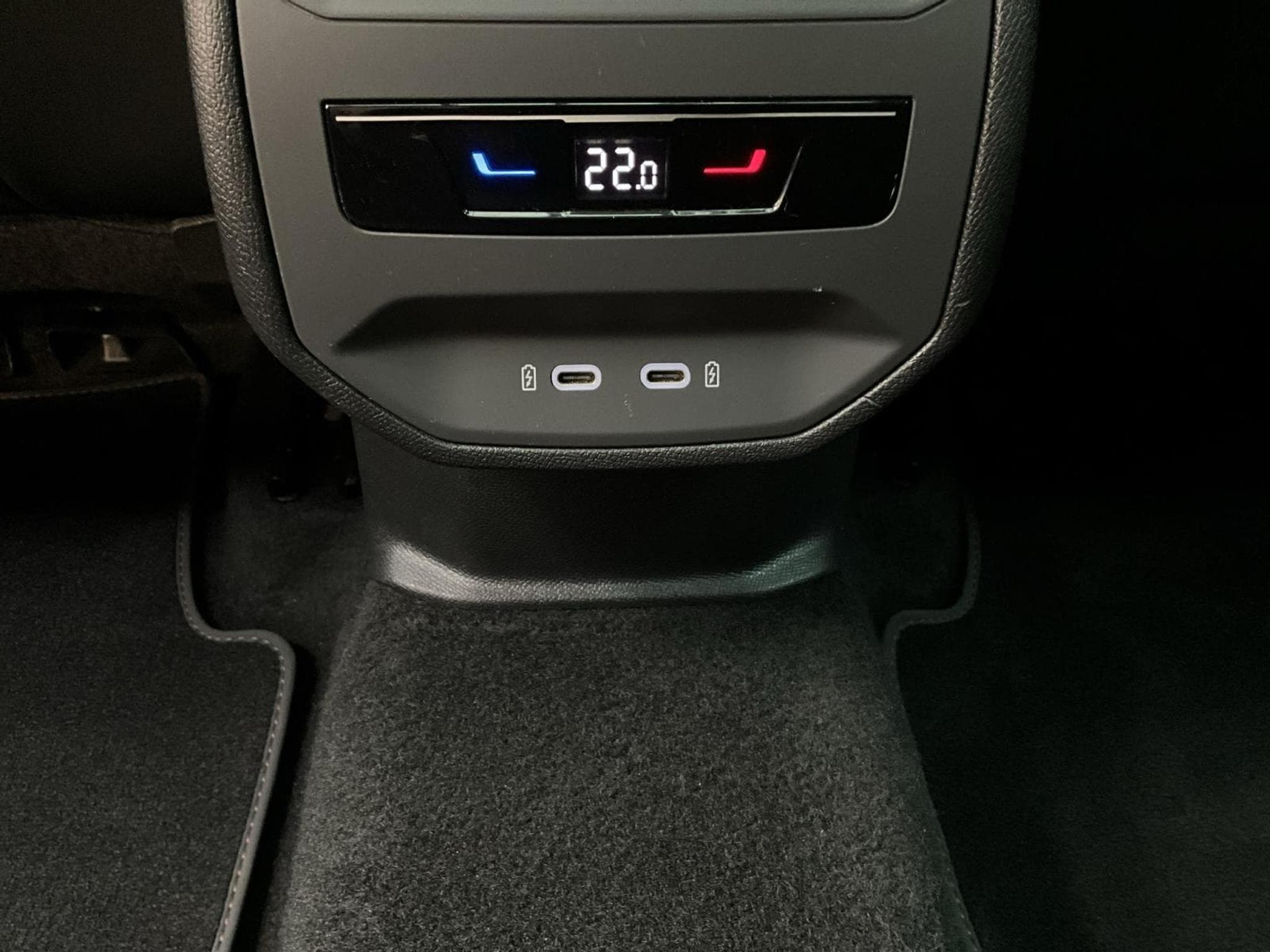 Cupra Formentor VZ5+5Zylinder+DSG+4x4+ (2024) - Photo 22