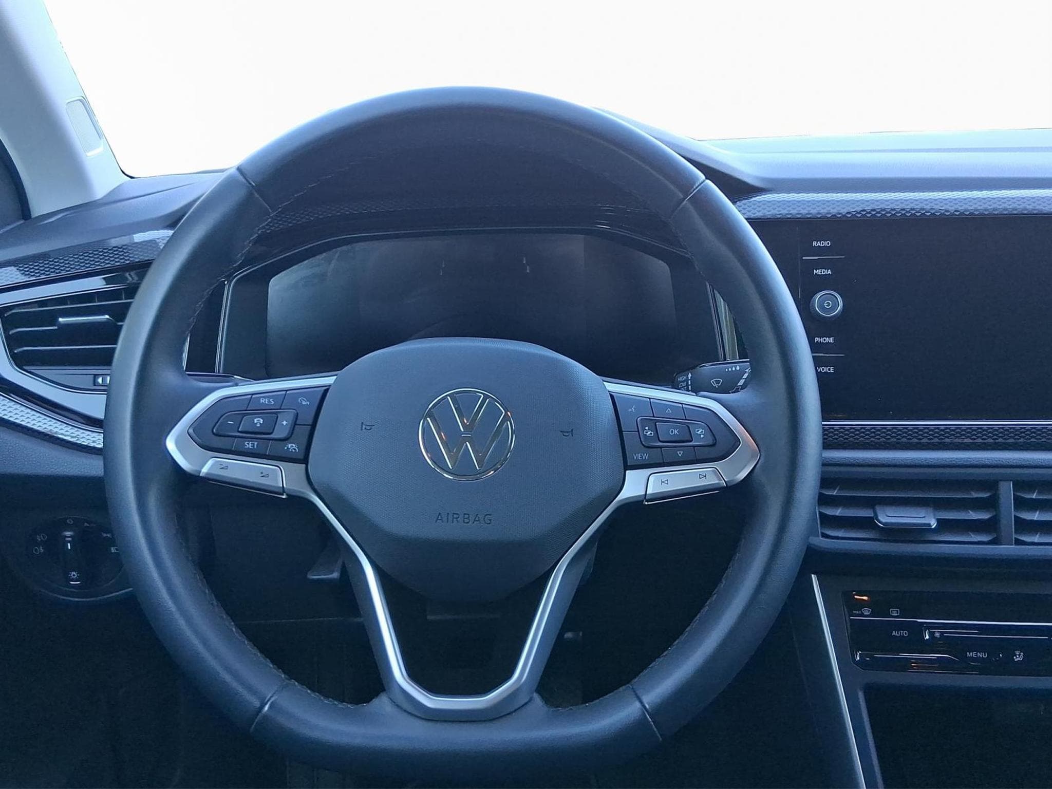 VW Polo Life+BVM+IQ-Drive+Park&Comfort+Light-Ass (2025) - Photo 10