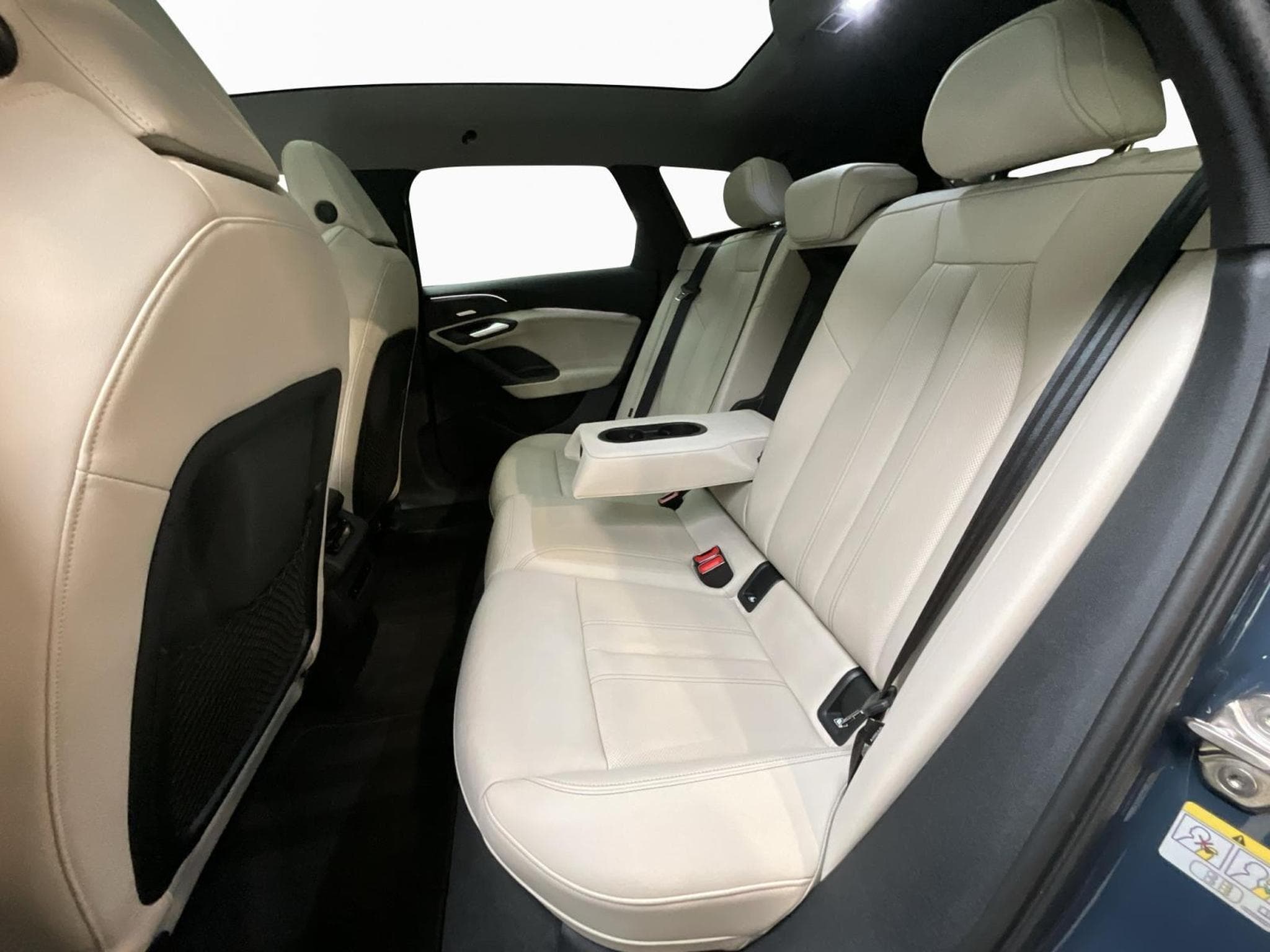 Audi A6 e-tron Avant+Quattro+S-Line+P.Premium+Tech-Pro+Luftfederfahrwerk (2025) - Photo 16