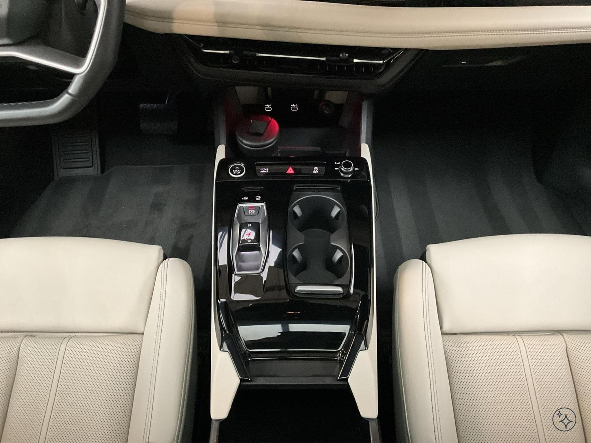 Audi A6 e-tron Avant+Quattro+S-Line+P.Premium+Tech-Pro+Luftfederfahrwerk (2025) - Photo 13