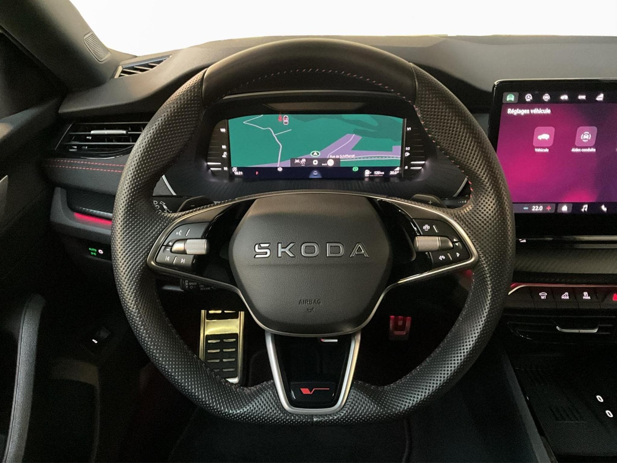 Skoda Octavia RS+DSG+LED+Navi+RearView (2025) - Photo 10
