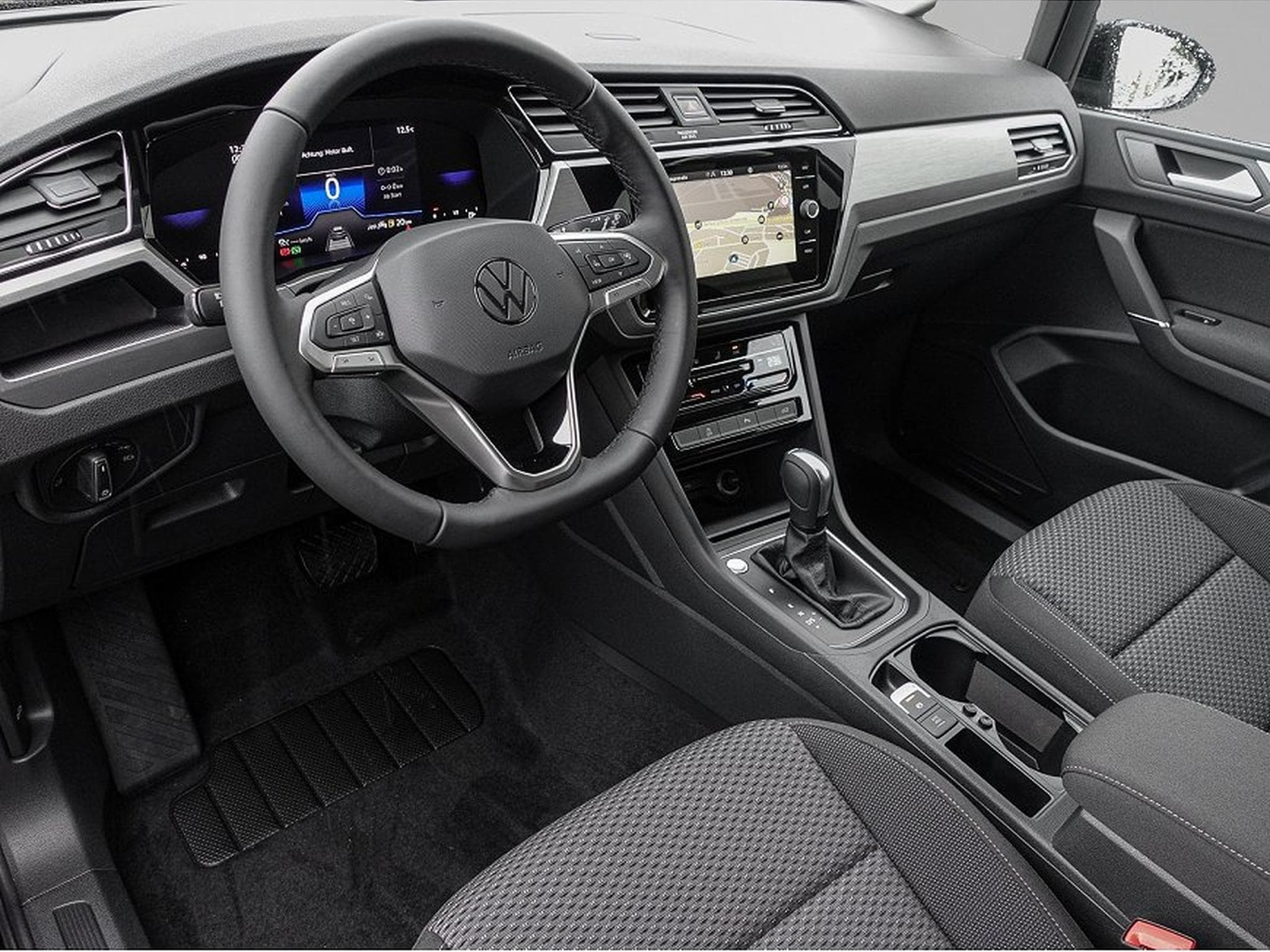 VW Touran (2026) - Photo 7