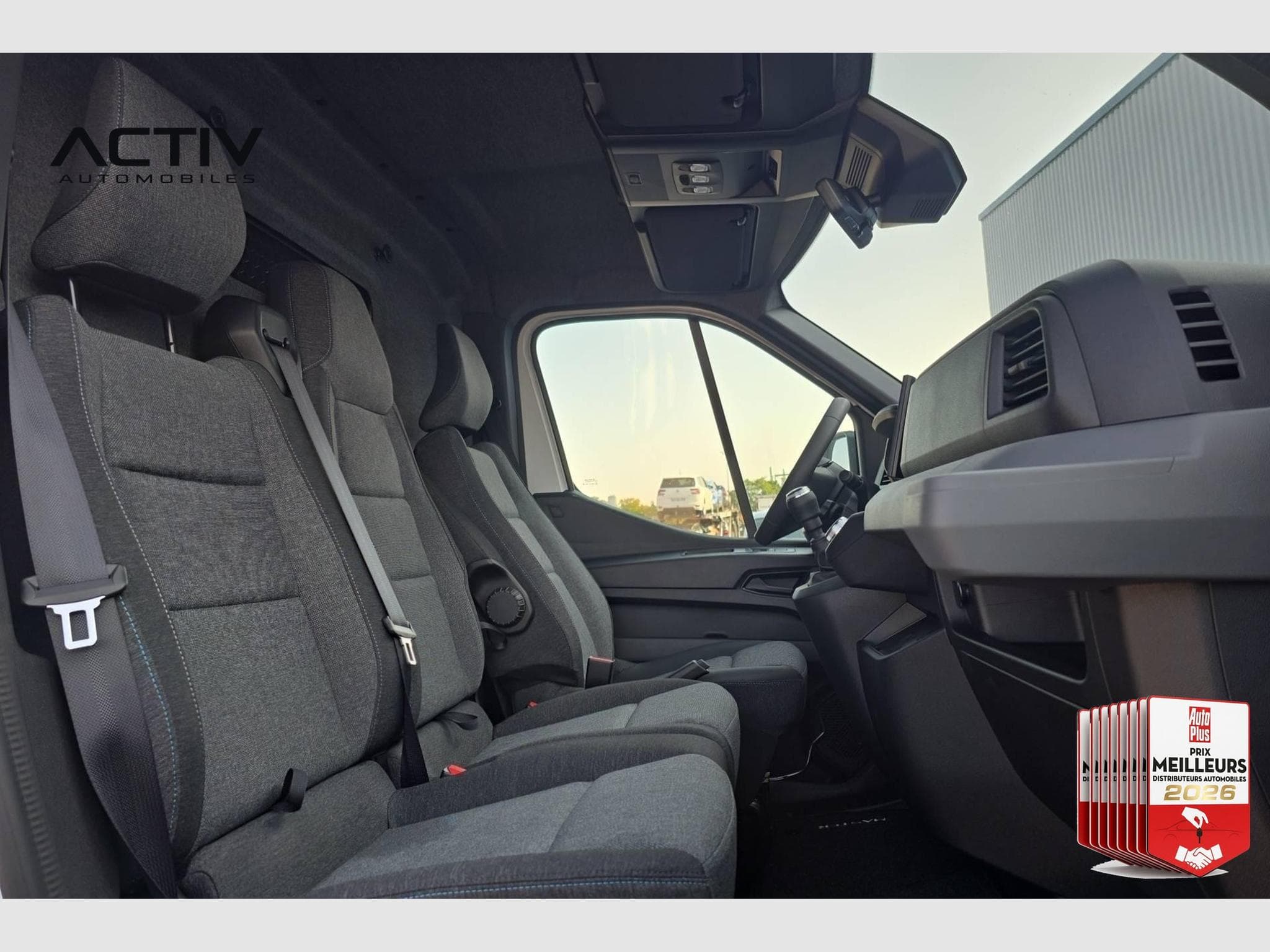 Renault Master BLUE DCI 130 L2H2 3T5 TR EXTRA (2025) - Photo 12