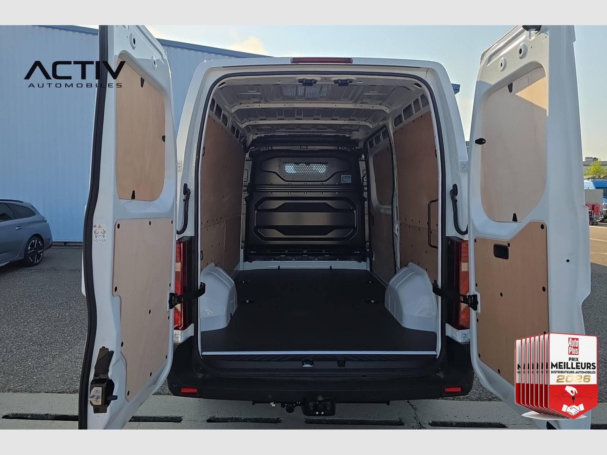 Renault Master BLUE DCI 130 L2H2 3T5 TR EXTRA (2025) - Photo 14
