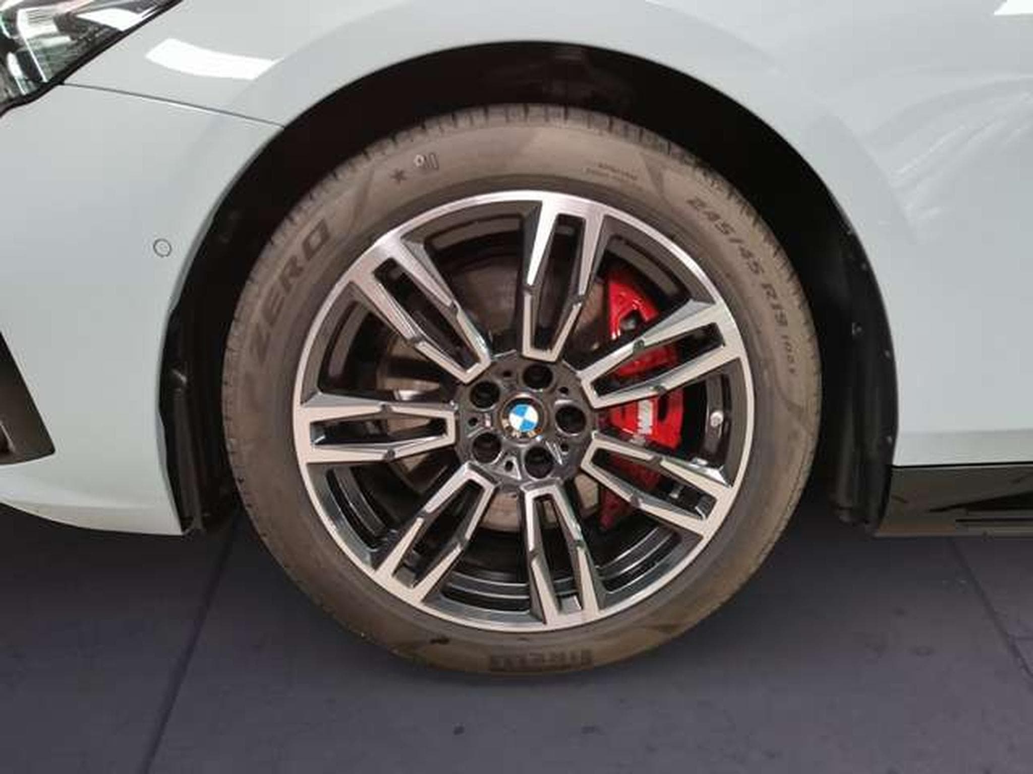 BMW 540 d xDrive Head-Up DAB LED RFK (2025) - Photo 6