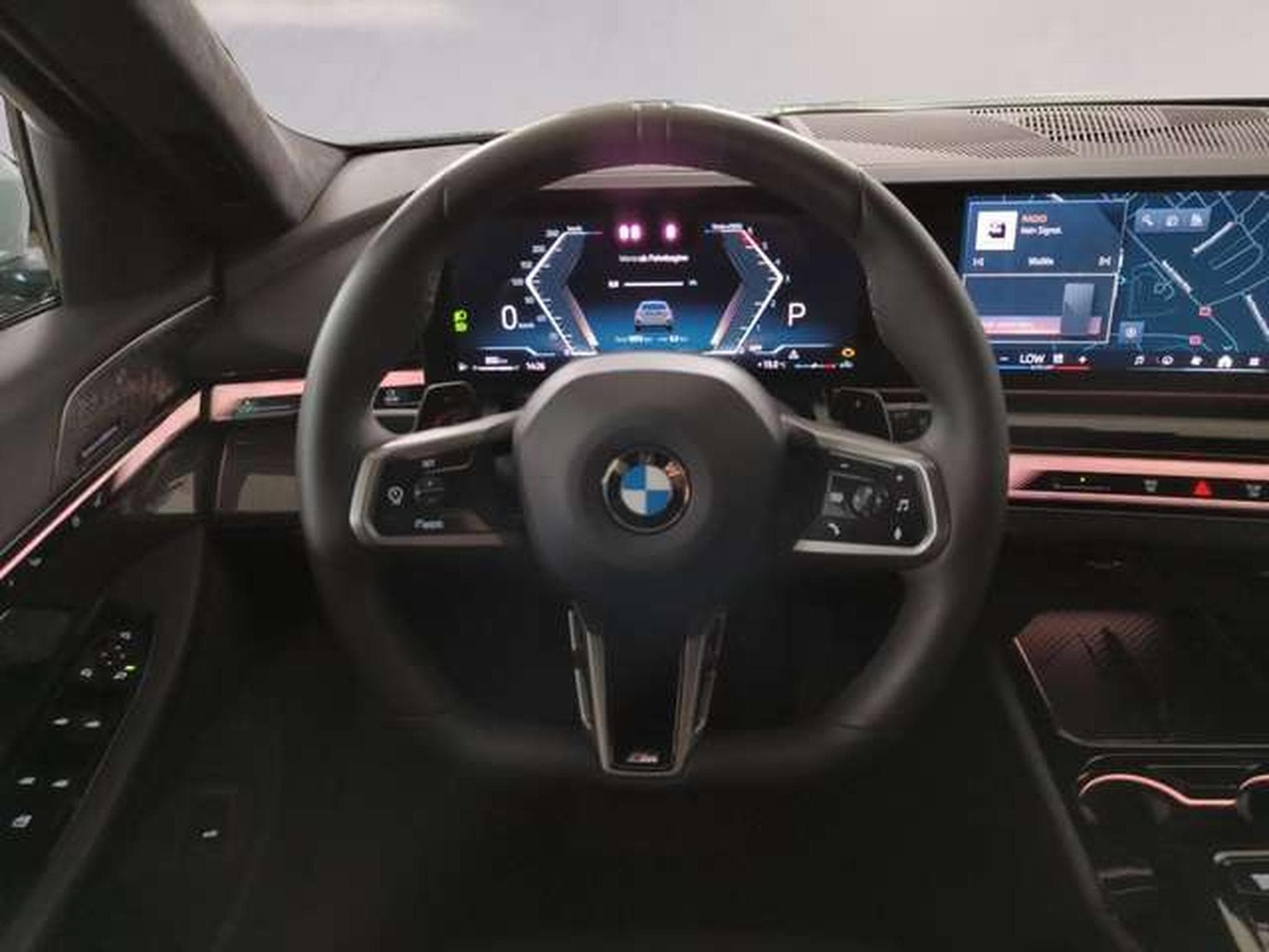 BMW 540 d xDrive Head-Up DAB LED RFK (2025) - Photo 10