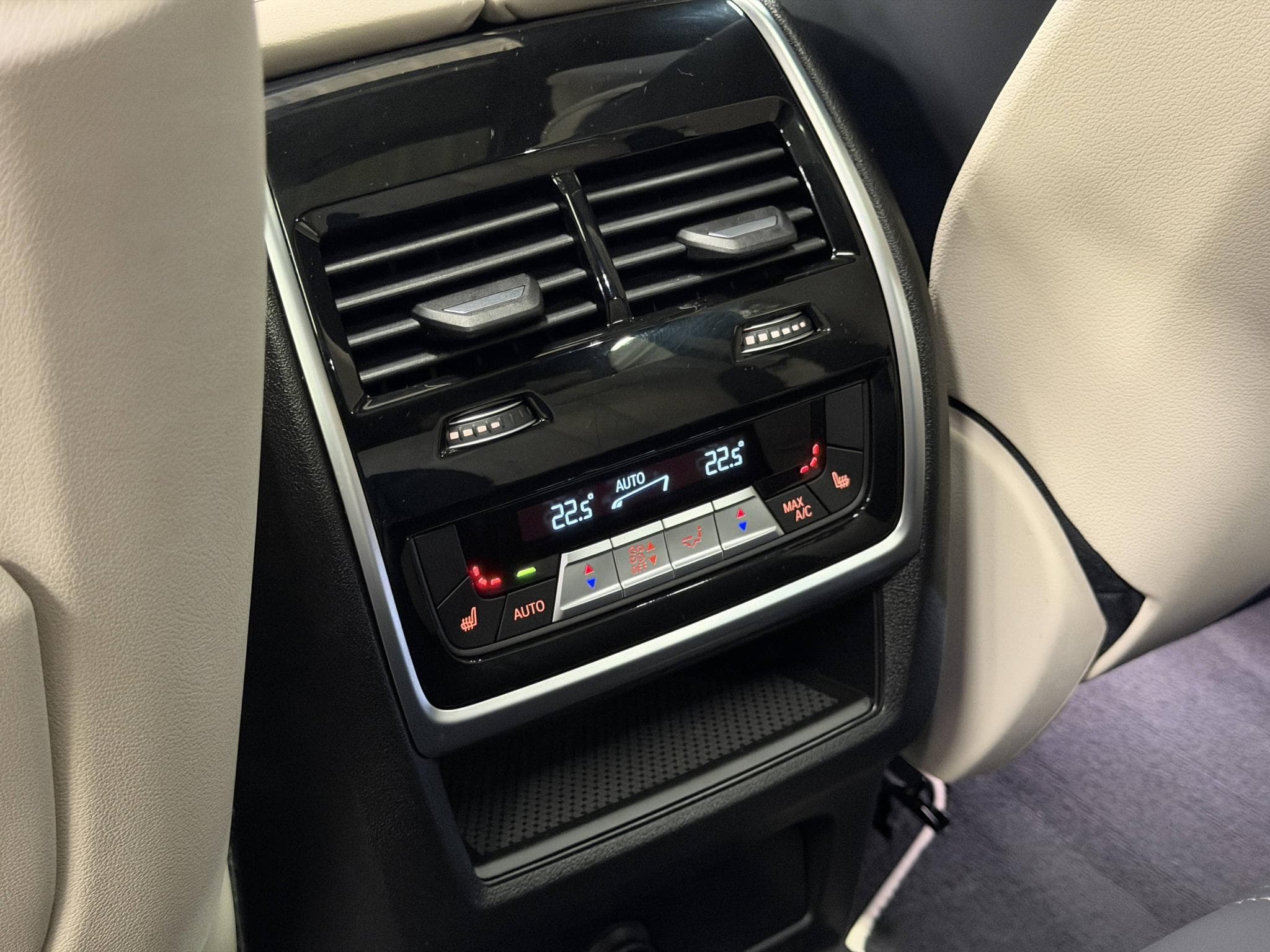 BMW X5 M50i 530ch / 1ère Main / TVA Récup / 30 330€ d'options / Nig (2019) - Photo 34
