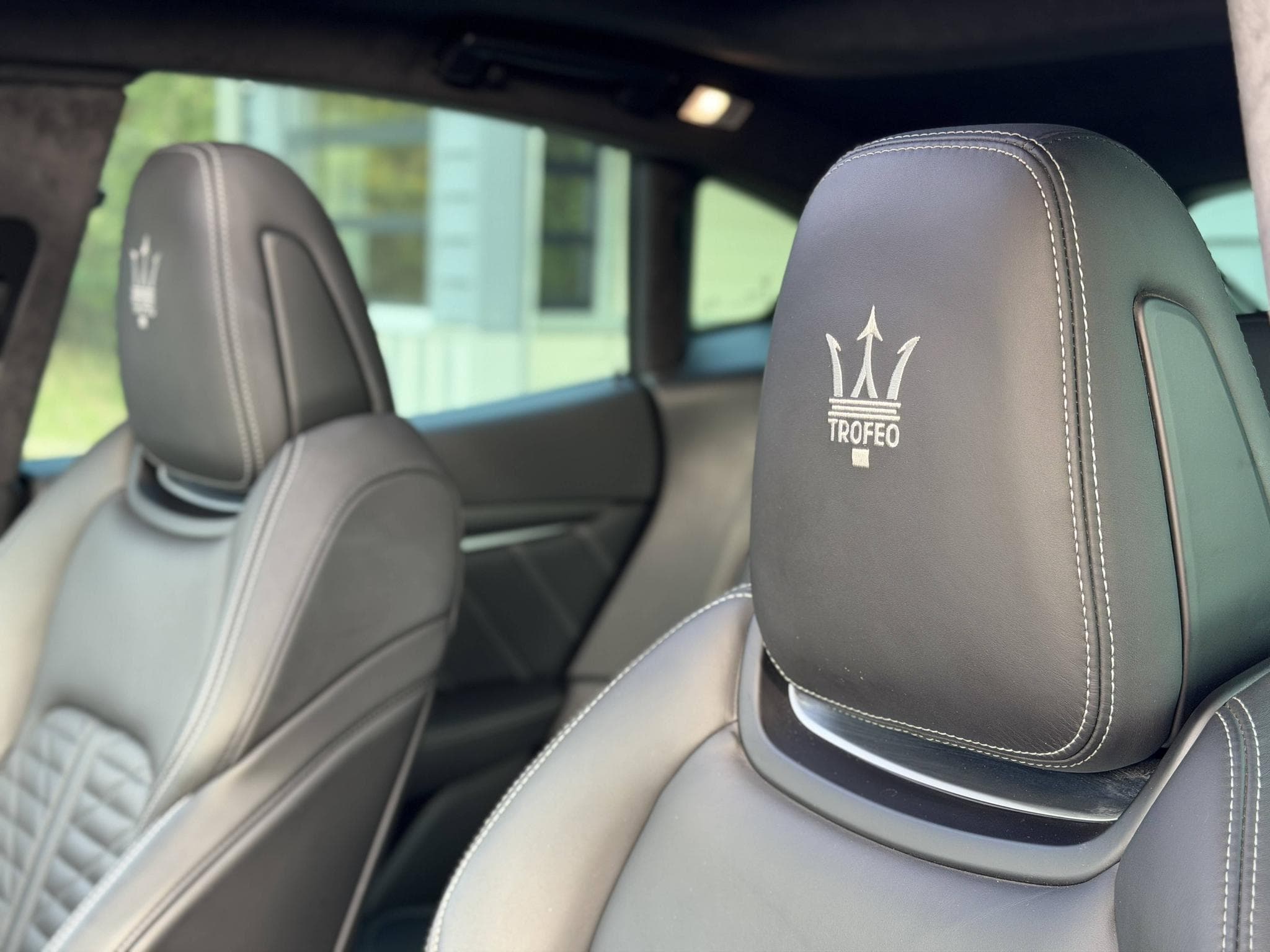 Maserati Levante Trofeo 3.8 V8 580ch / suivi complet réseau / config exceptio (2020) - Photo 27