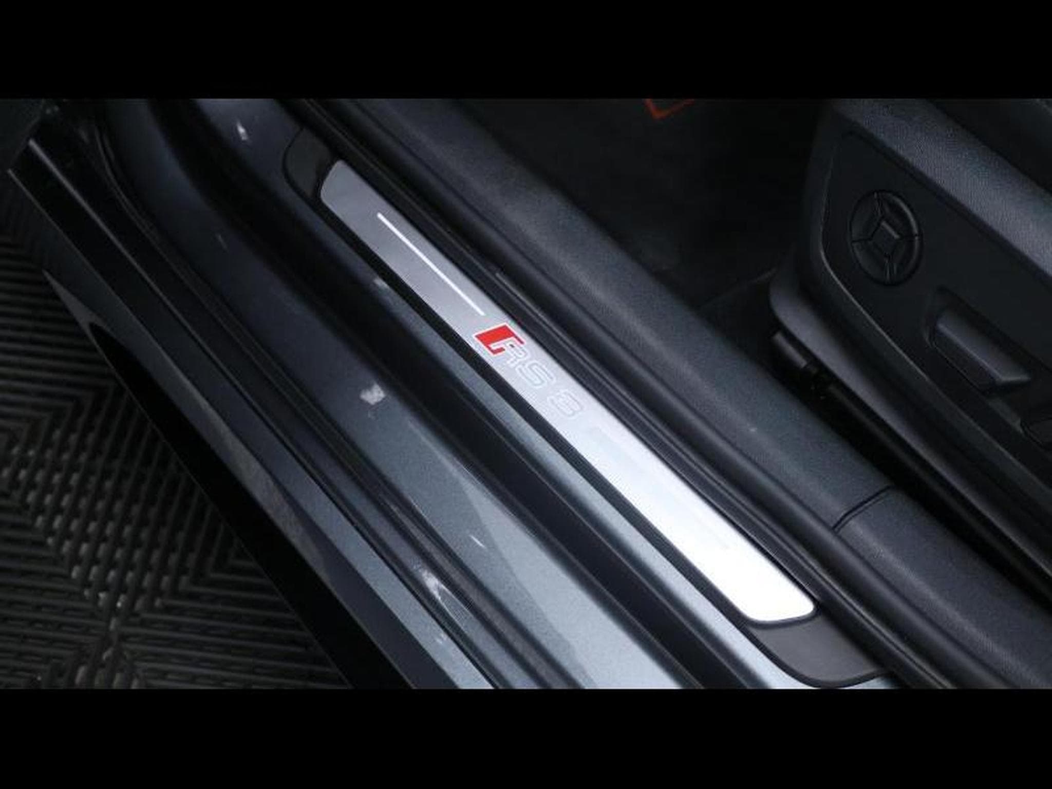 Audi RS3 Sportback 2.5 TFSI 400 stronic 7 (2022) - Photo 39