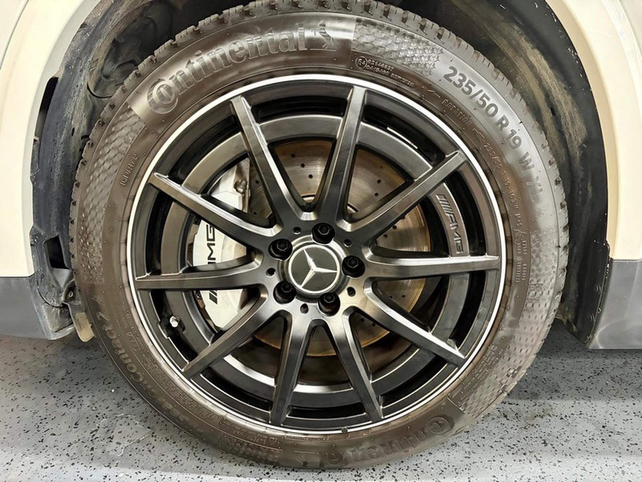 Mercedes GLA 35 AMG GLA 35 AMG 2.0 306cv Auto 4x4 AttRem/ToitO+P (2024) - Photo 3